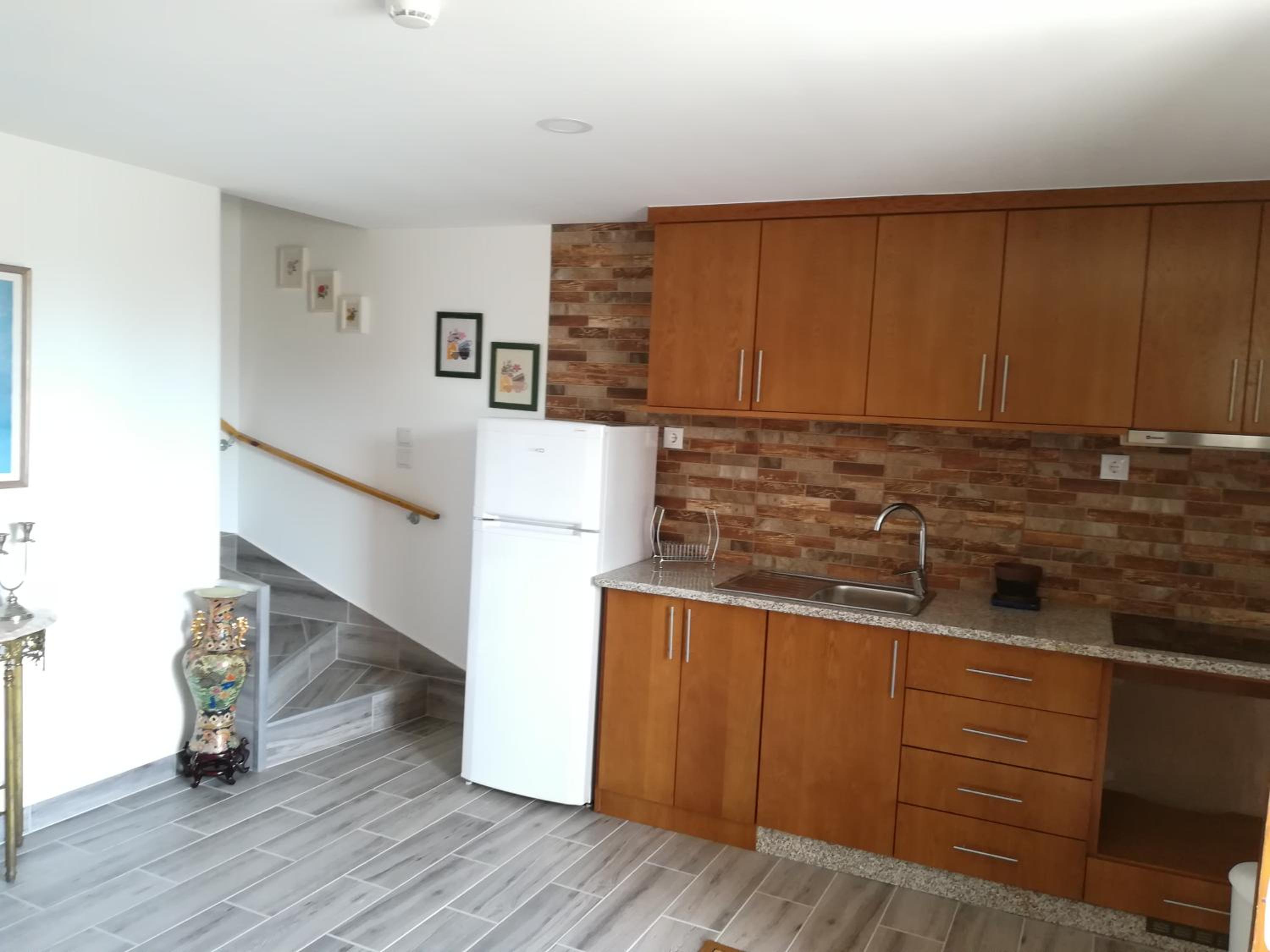 Two-Bedroom House - Photo 7