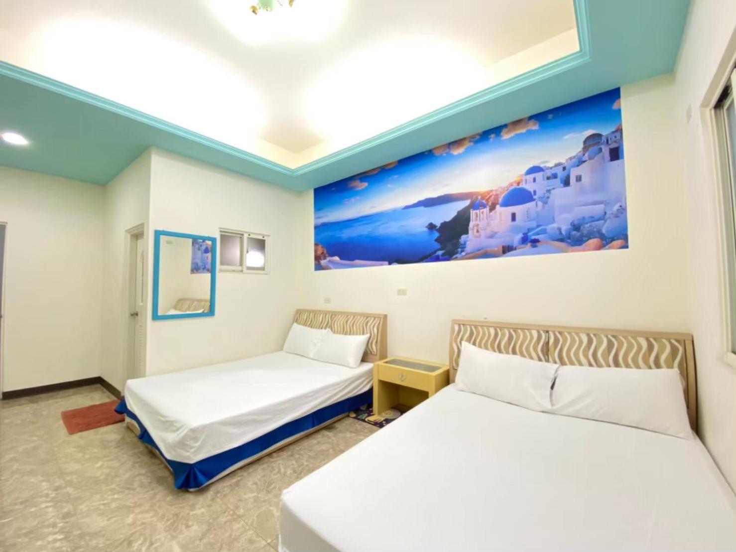 Quadruple Room with Private Bathroom