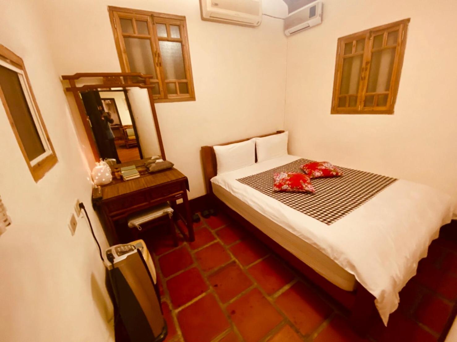 Small Double Room photo 2