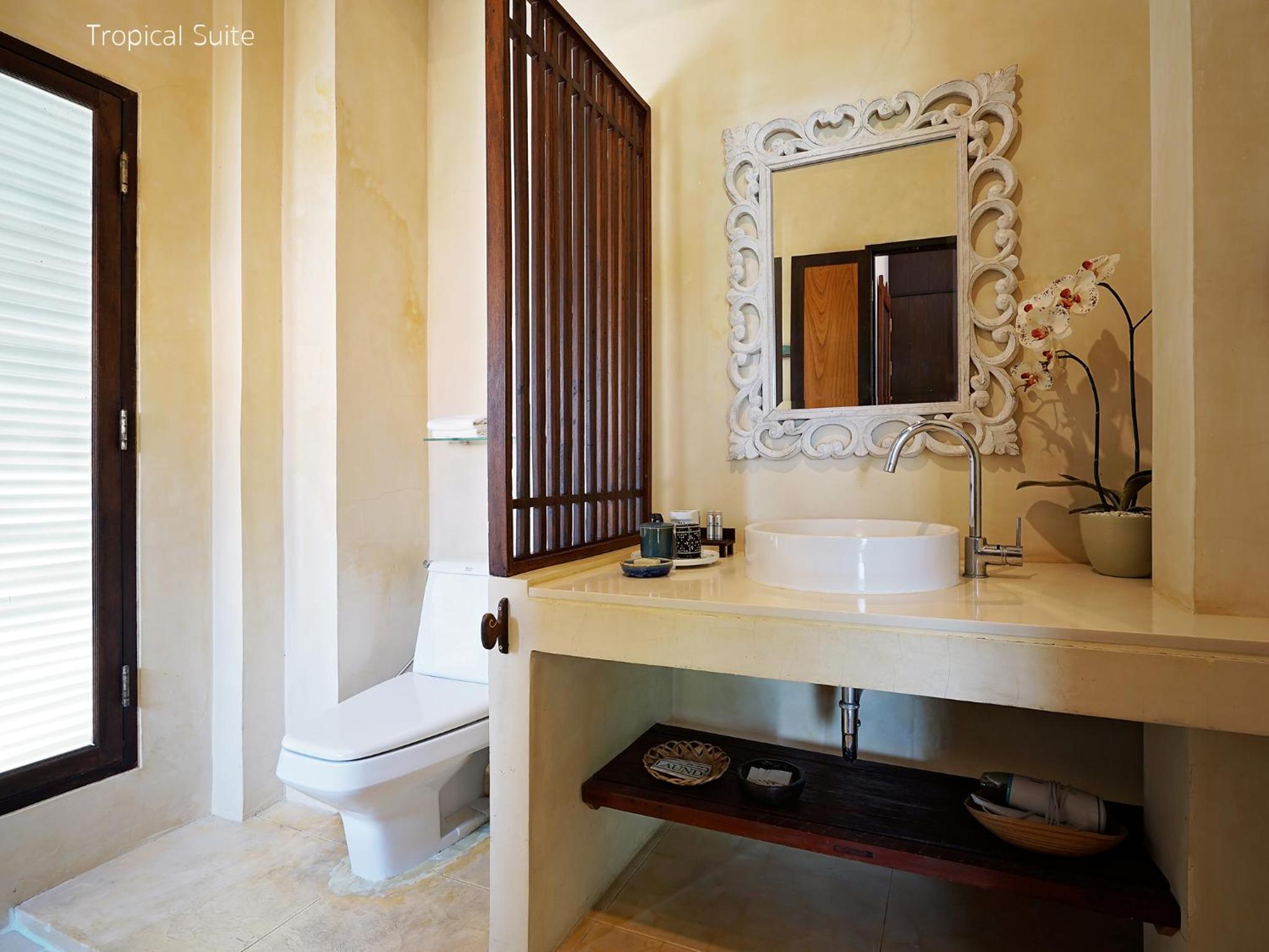 Two-Bedroom Villa - Photo 10
