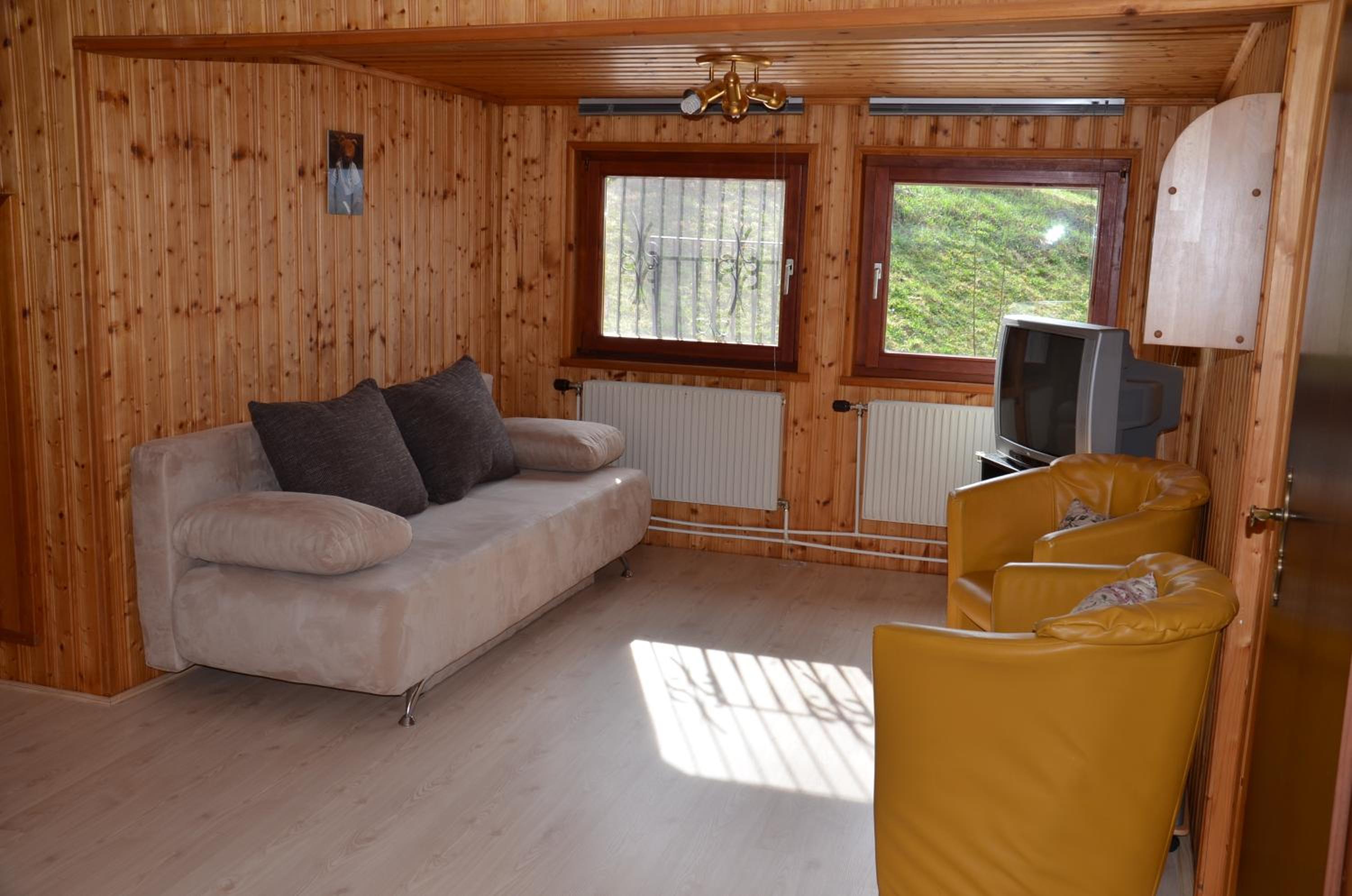 Four-Bedroom House photo 1