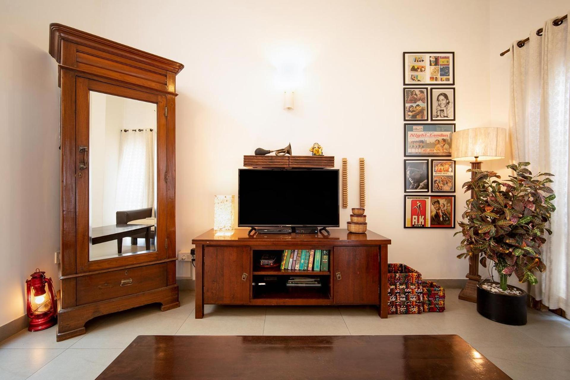 Three-Bedroom Villa - Photo 11