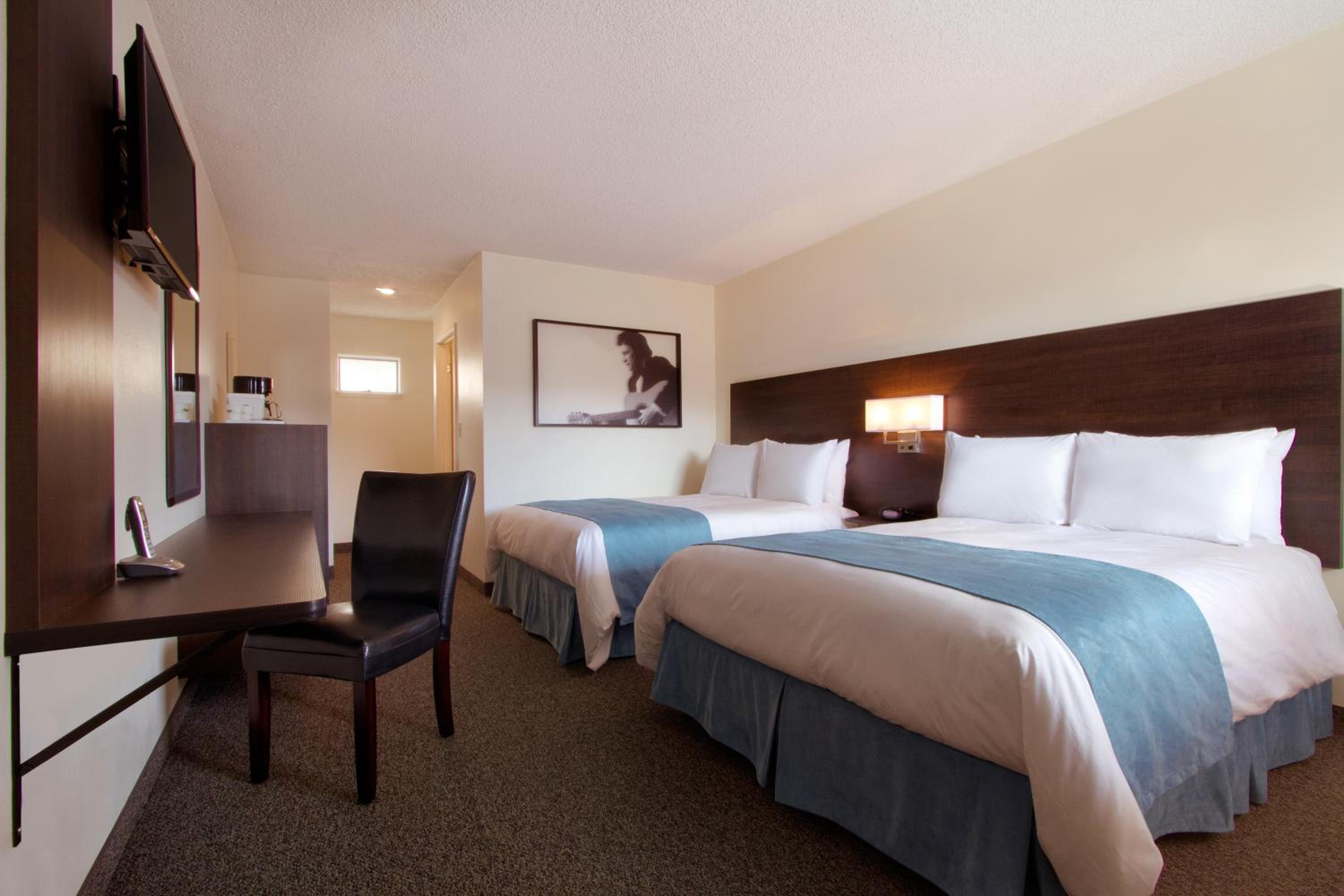 Double Room with Two Double Beds - Photo 1