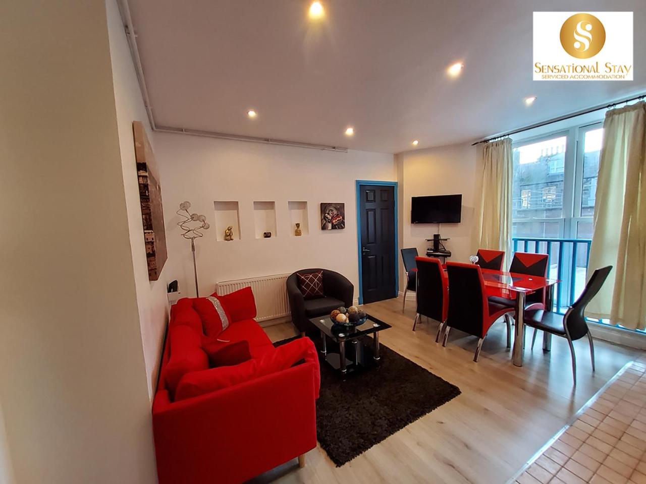 Three-Bedroom Apartment - Photo 3