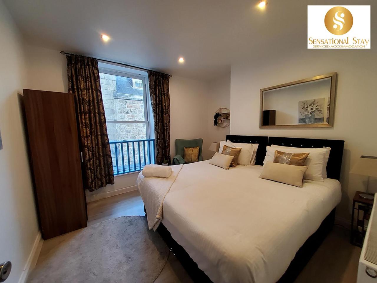 Three-Bedroom Apartment - Photo 11