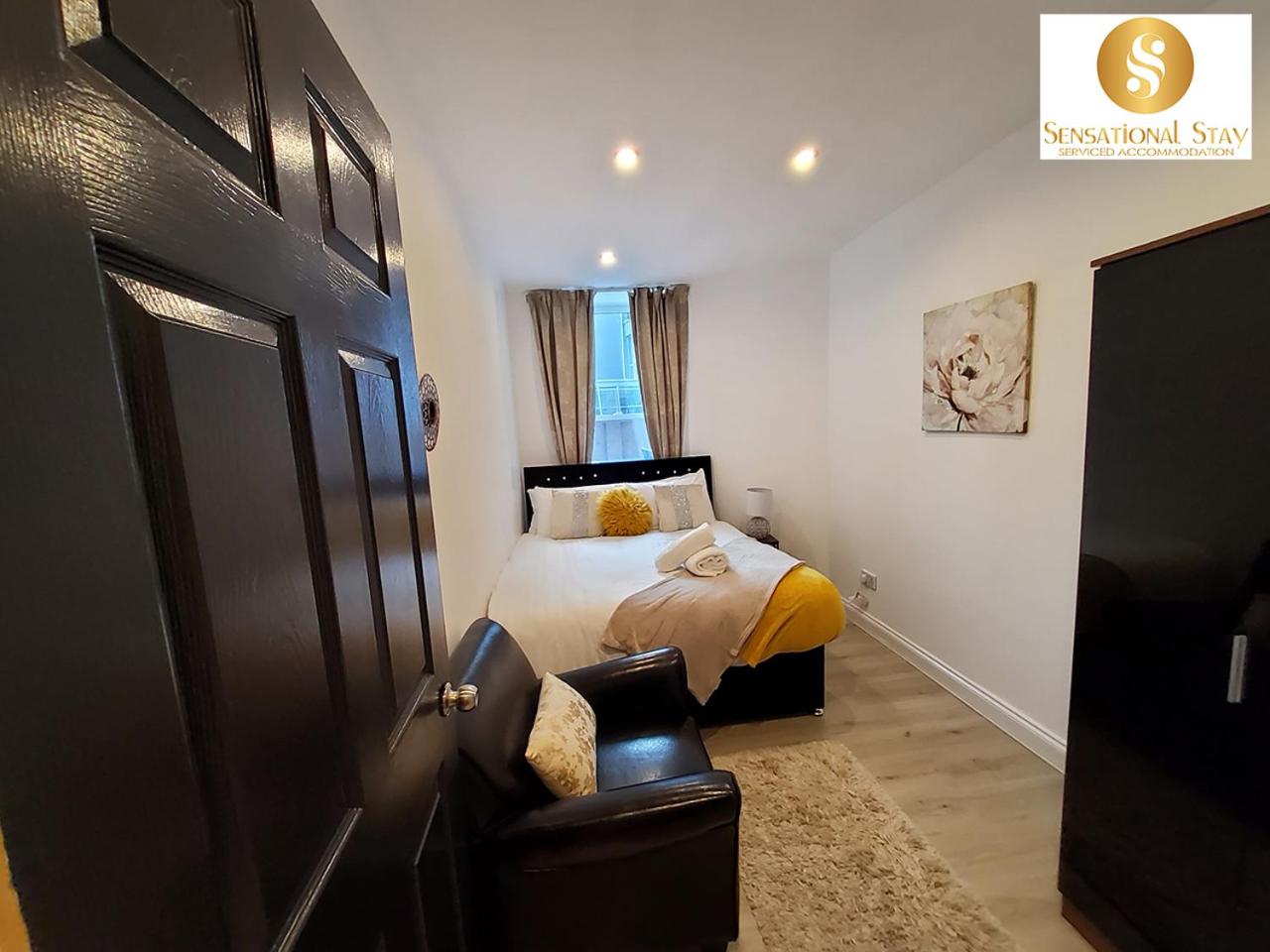 Three-Bedroom Apartment - Photo 14