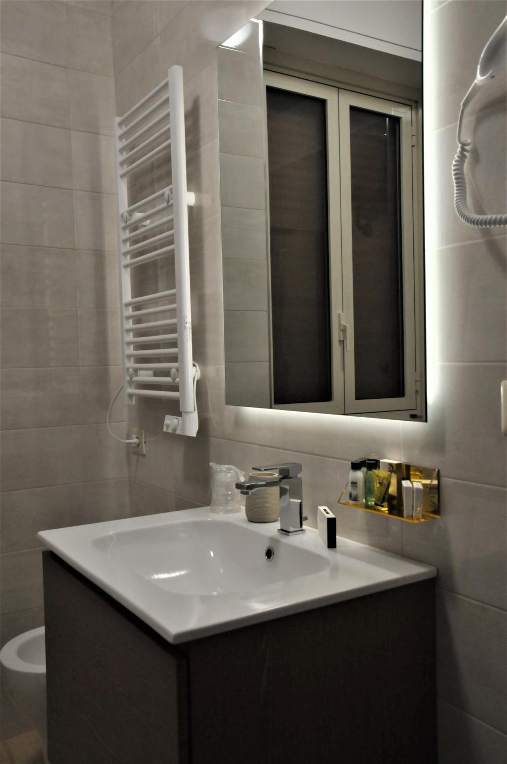 Double or Twin Room photo 2