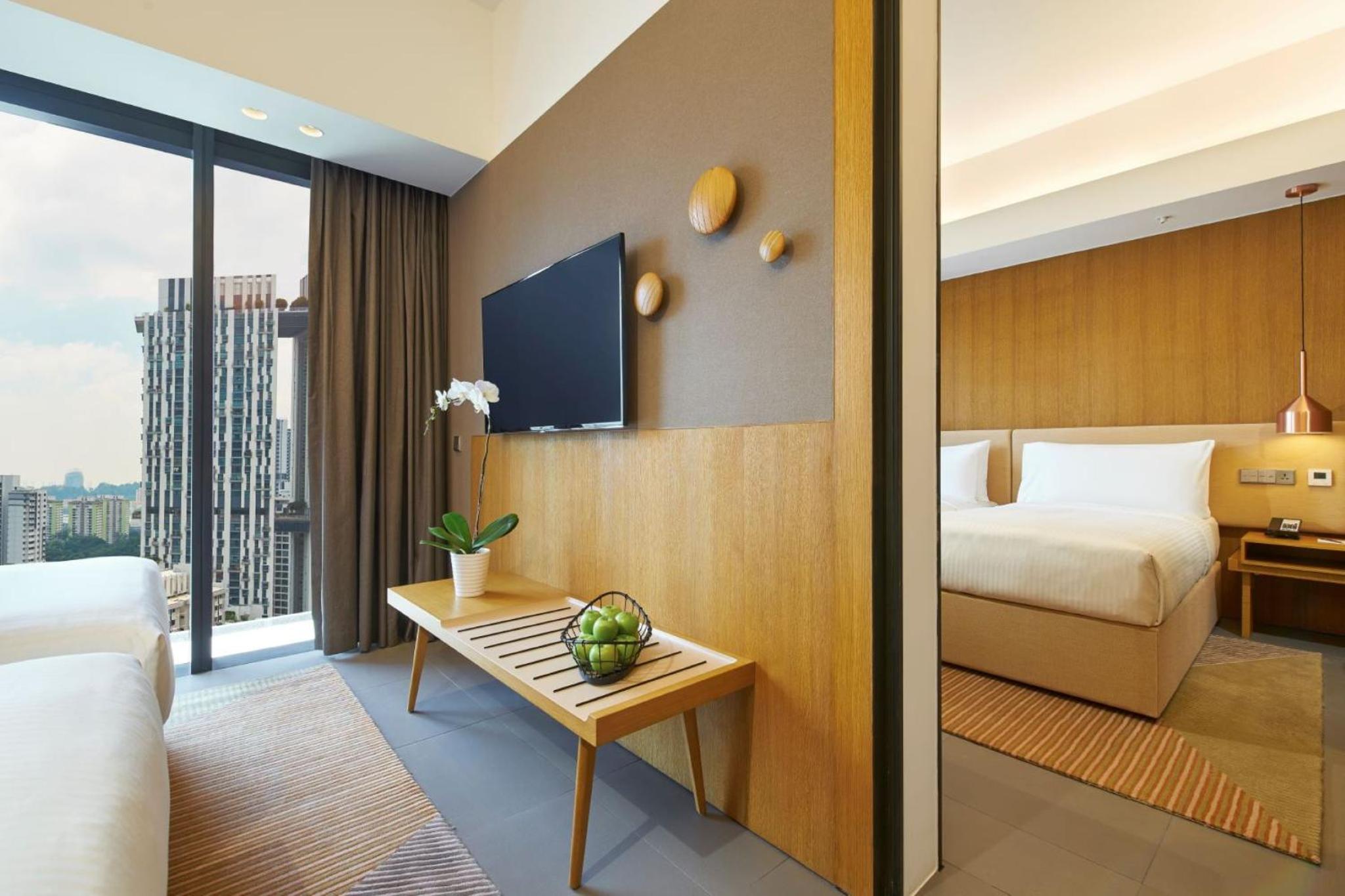 Connecting Room
