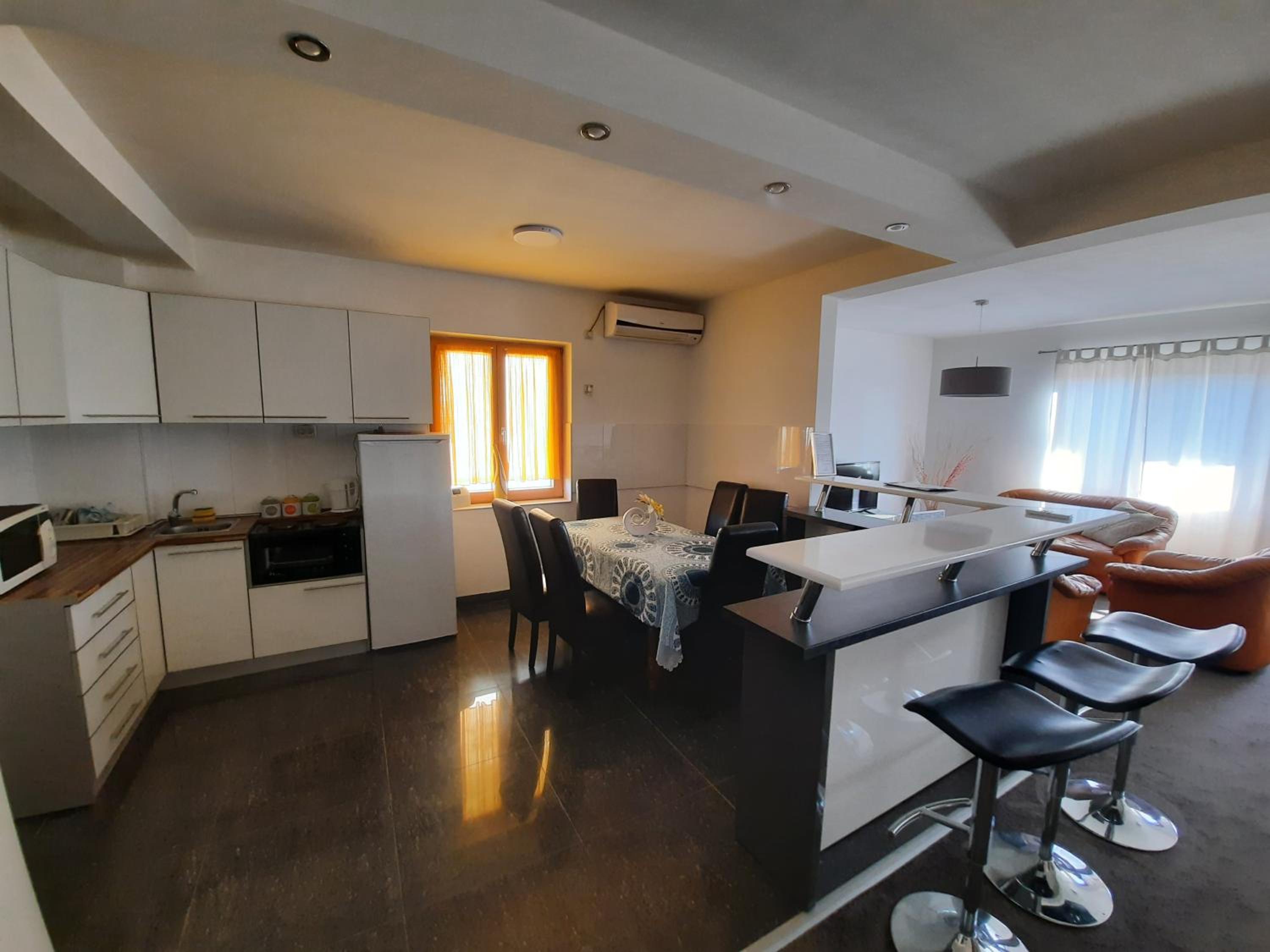 Three-Bedroom Apartment photo 2
