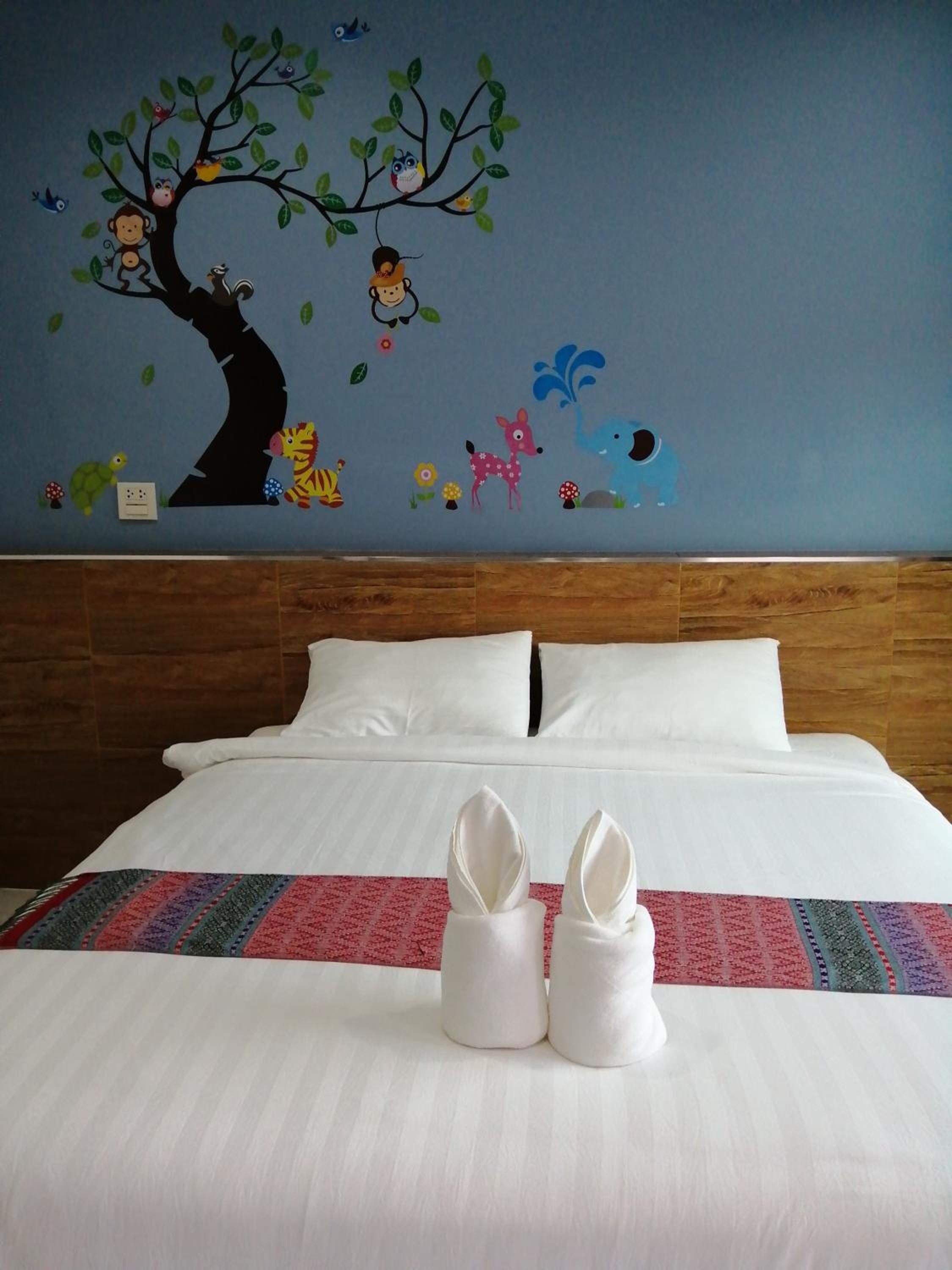 Standard King Room photo 1