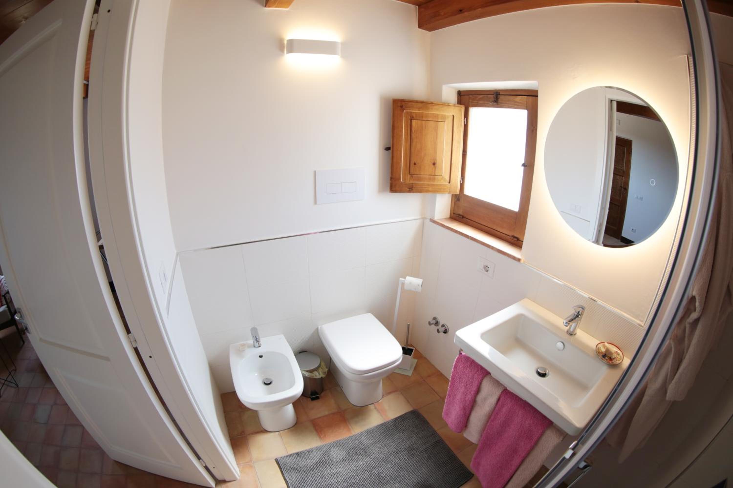 One-Bedroom House - Photo 4