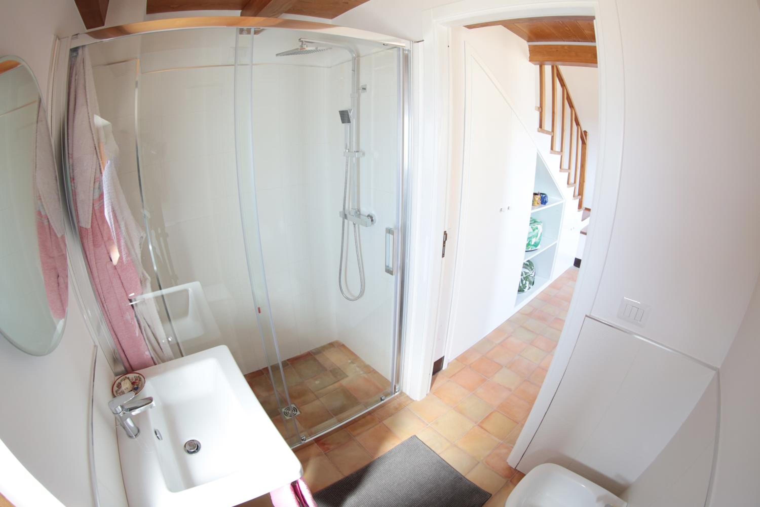 One-Bedroom House - Photo 8