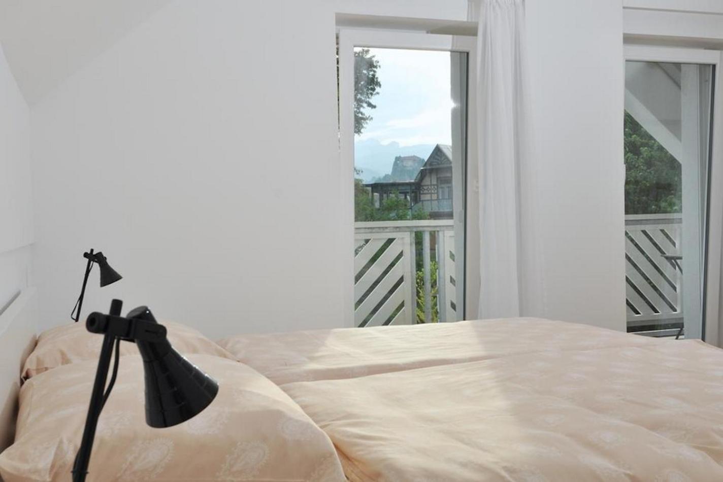 One-Bedroom Apartment - Photo 1