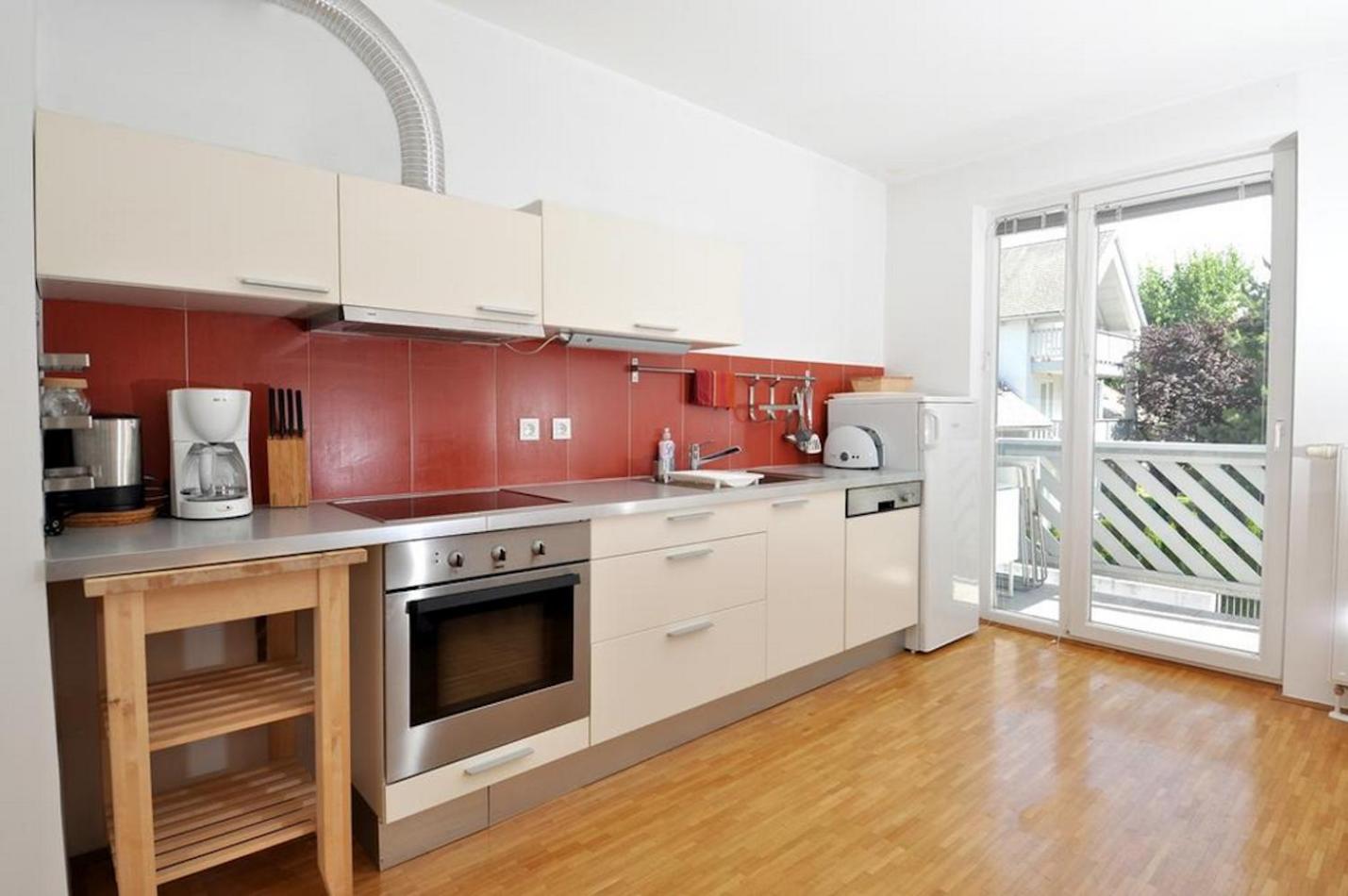 One-Bedroom Apartment - Photo 18
