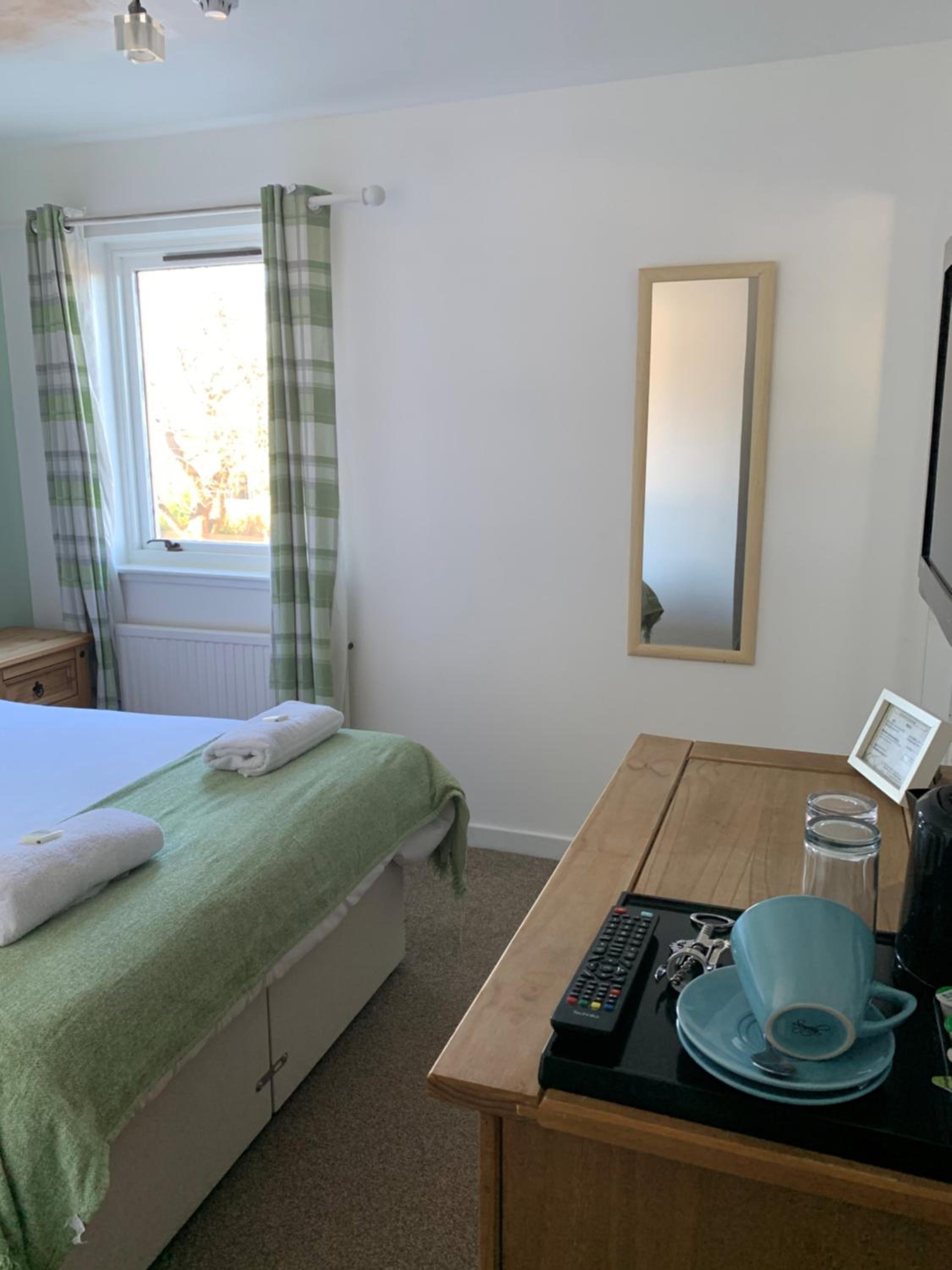 Double Room - Photo 3