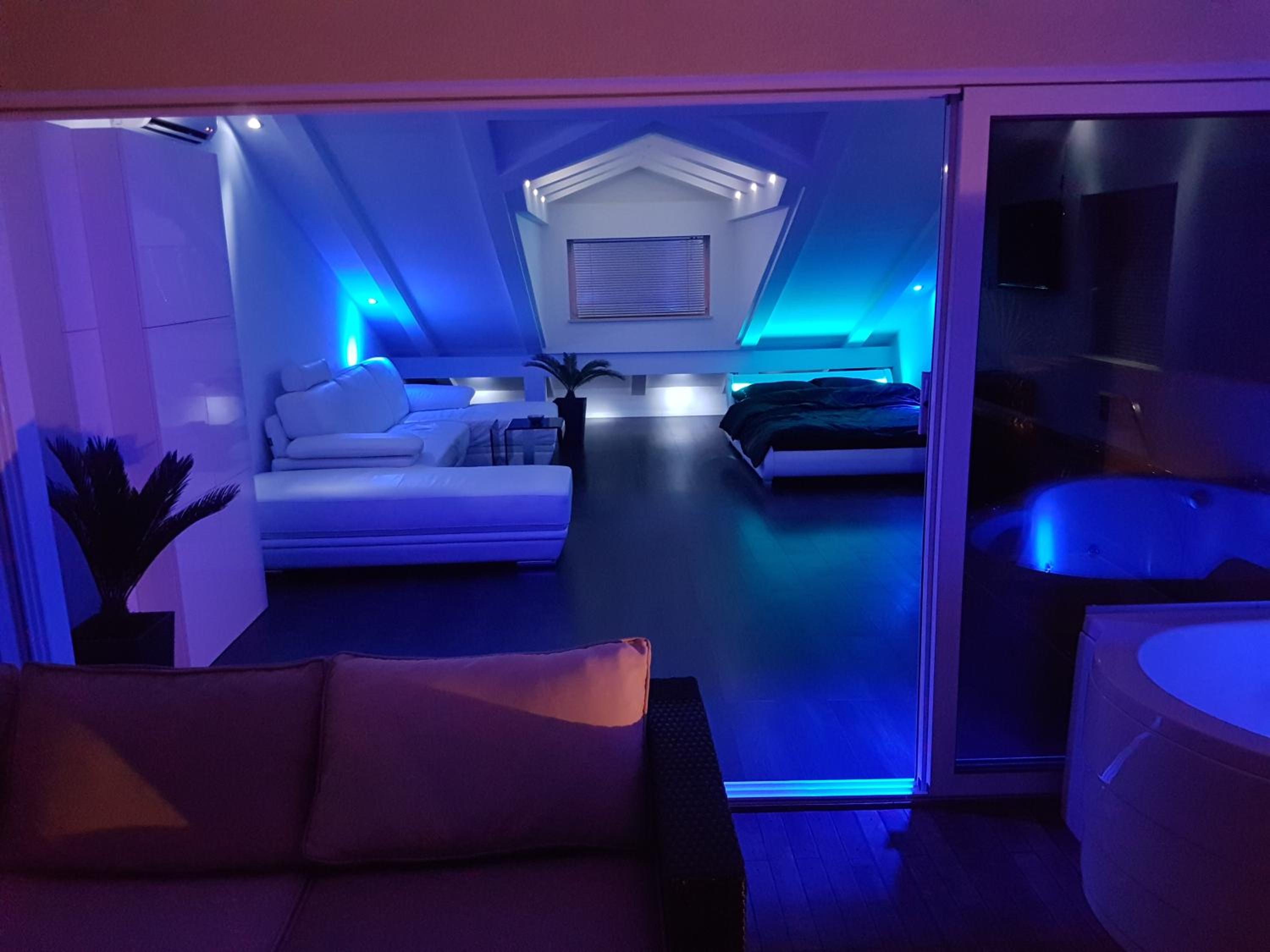 Penthouse Apartment photo 2