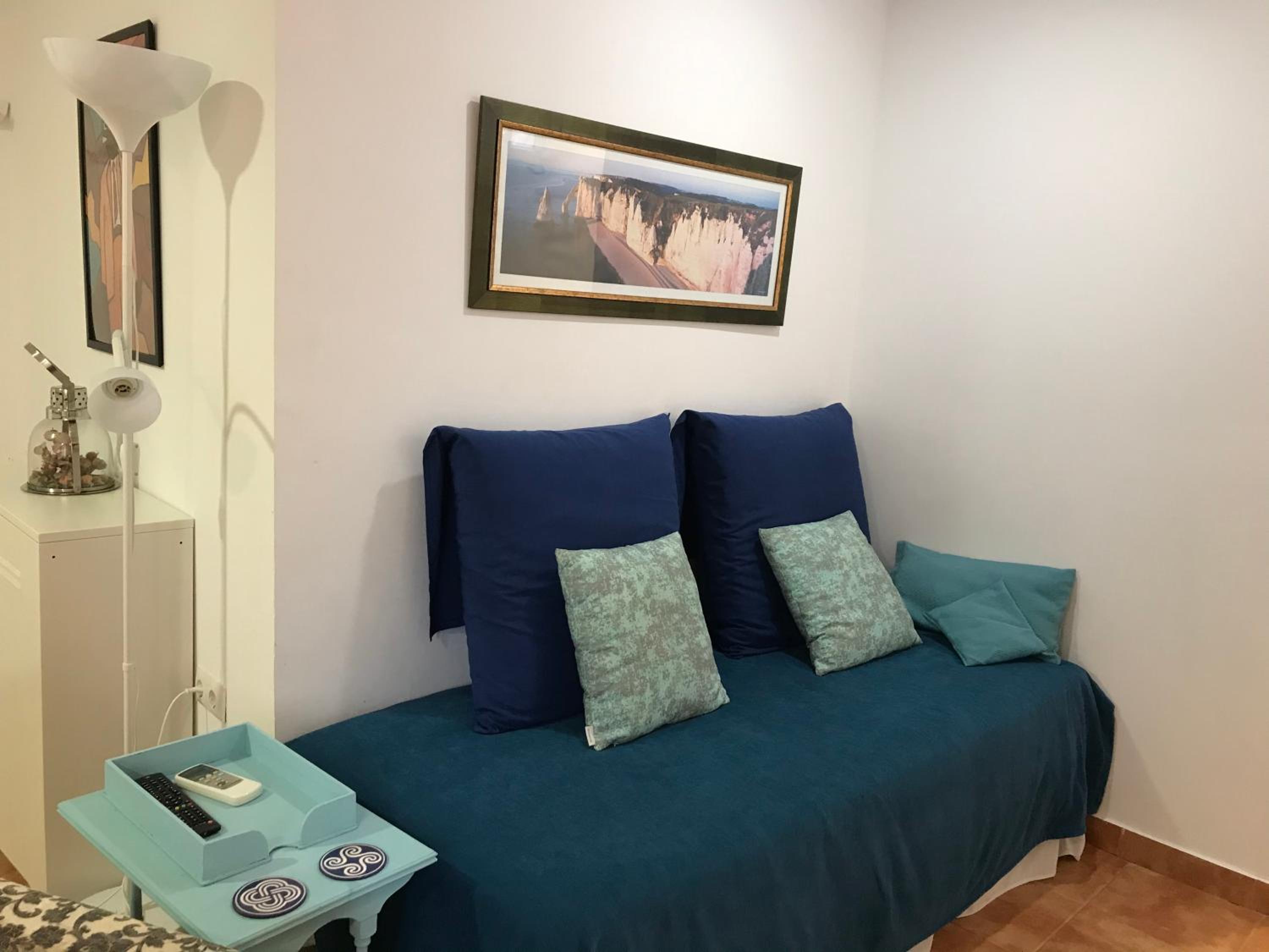 Apartment with Terrace - Photo 12