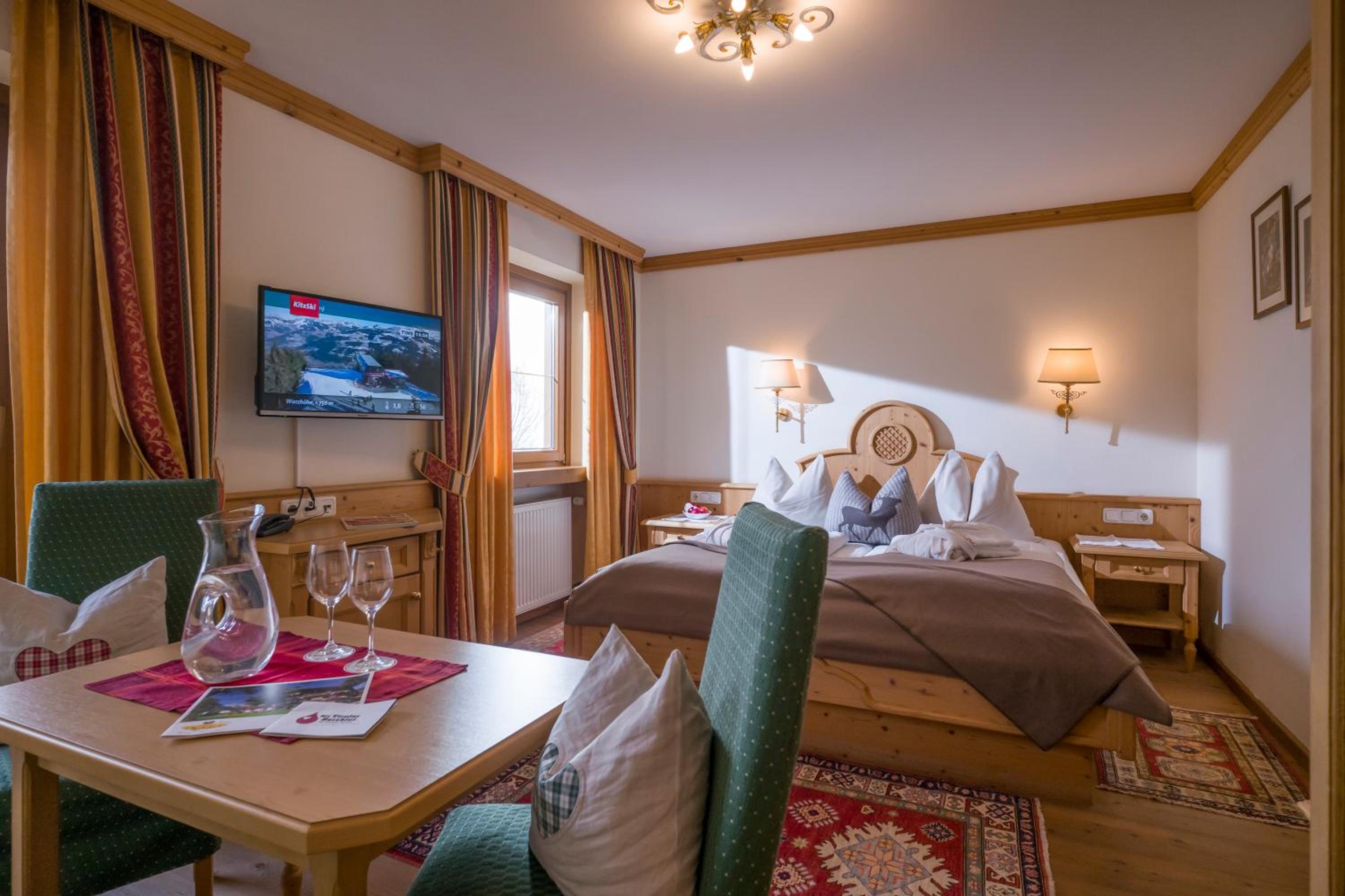Large Double Room photo 1