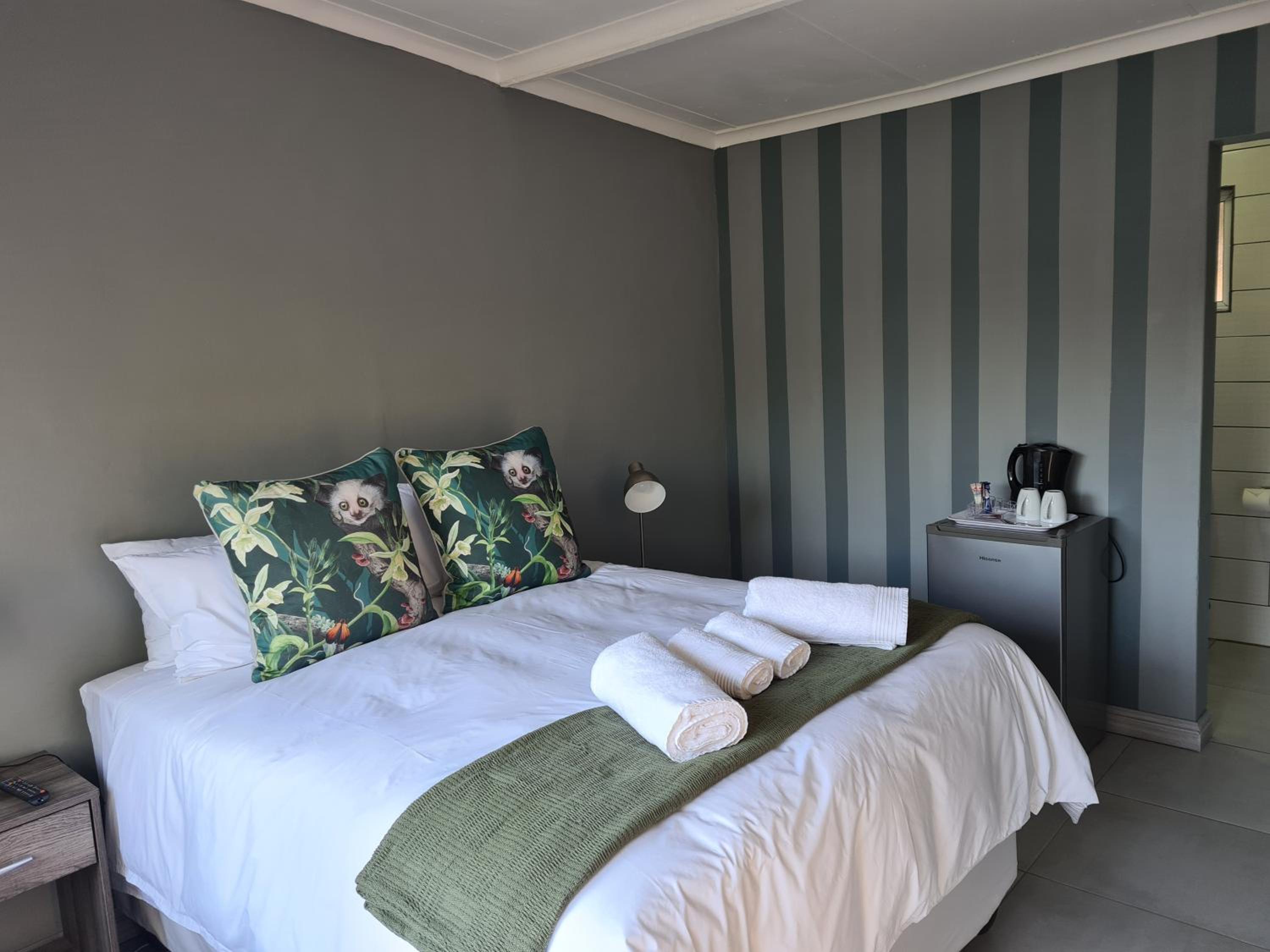 Basic Double Room photo 3