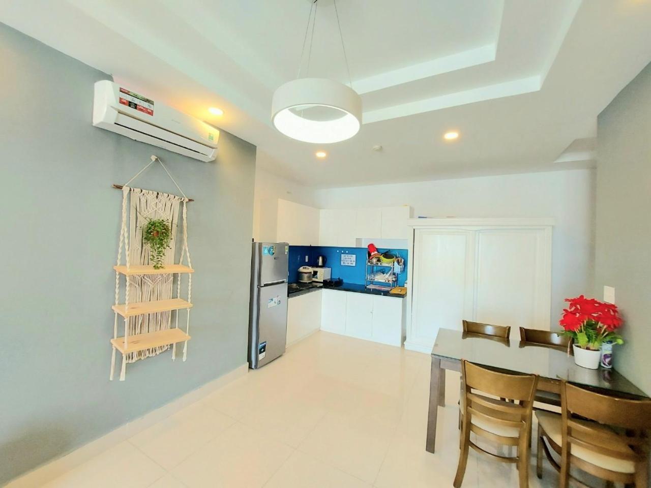 One-Bedroom Apartment - Photo 18