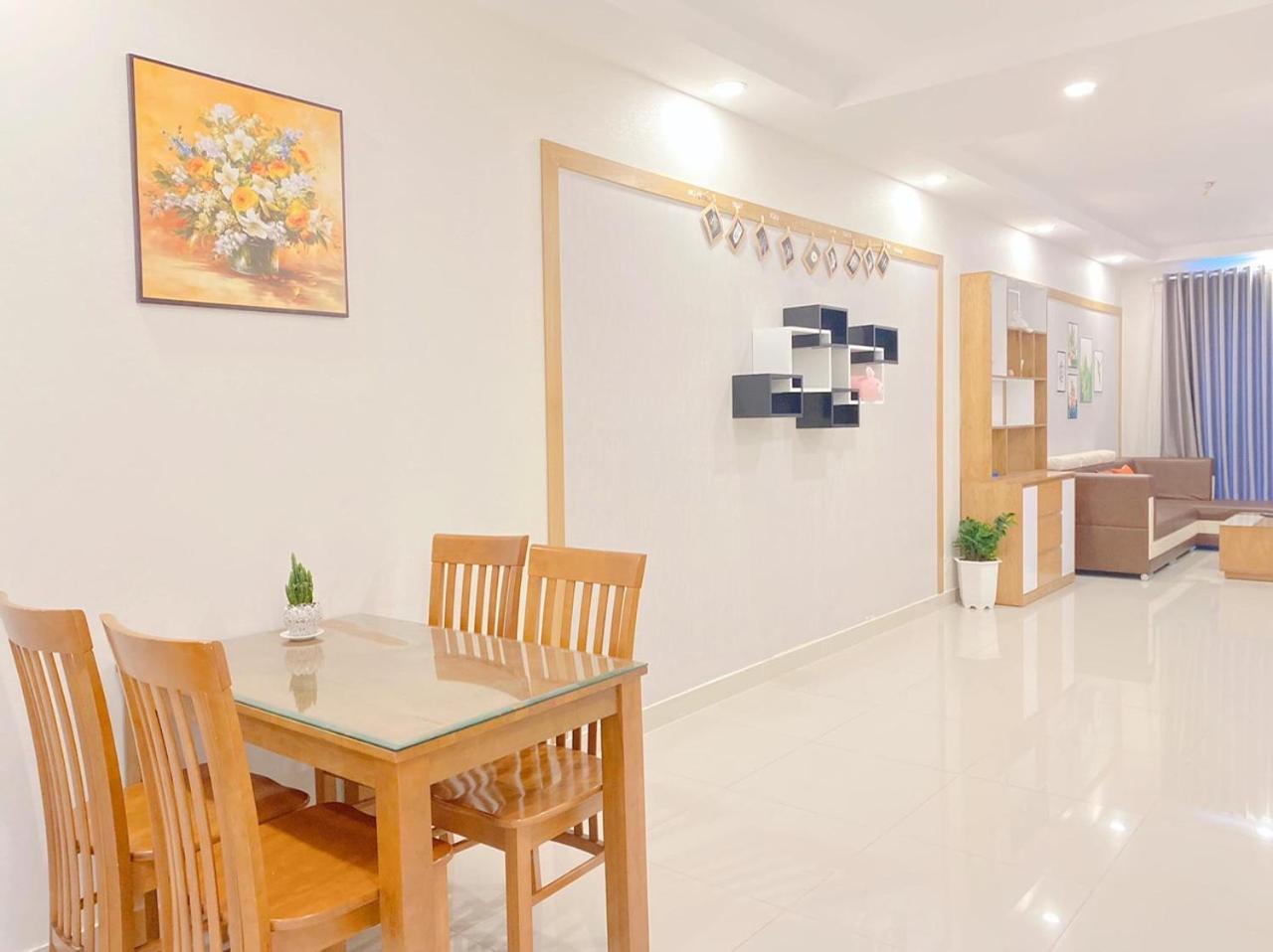 One-Bedroom Apartment - Photo 11