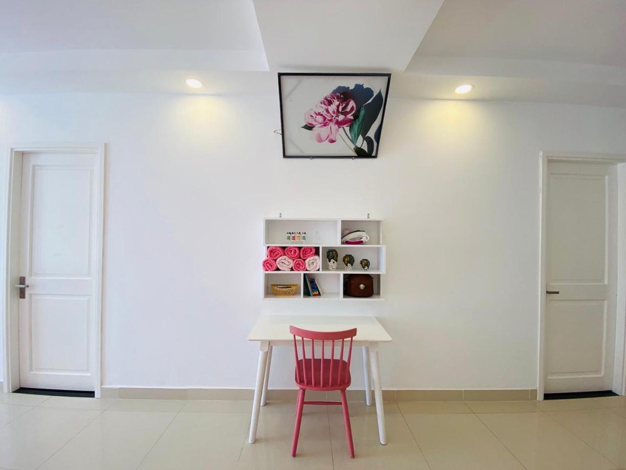Two-Bedroom Apartment - Photo 17