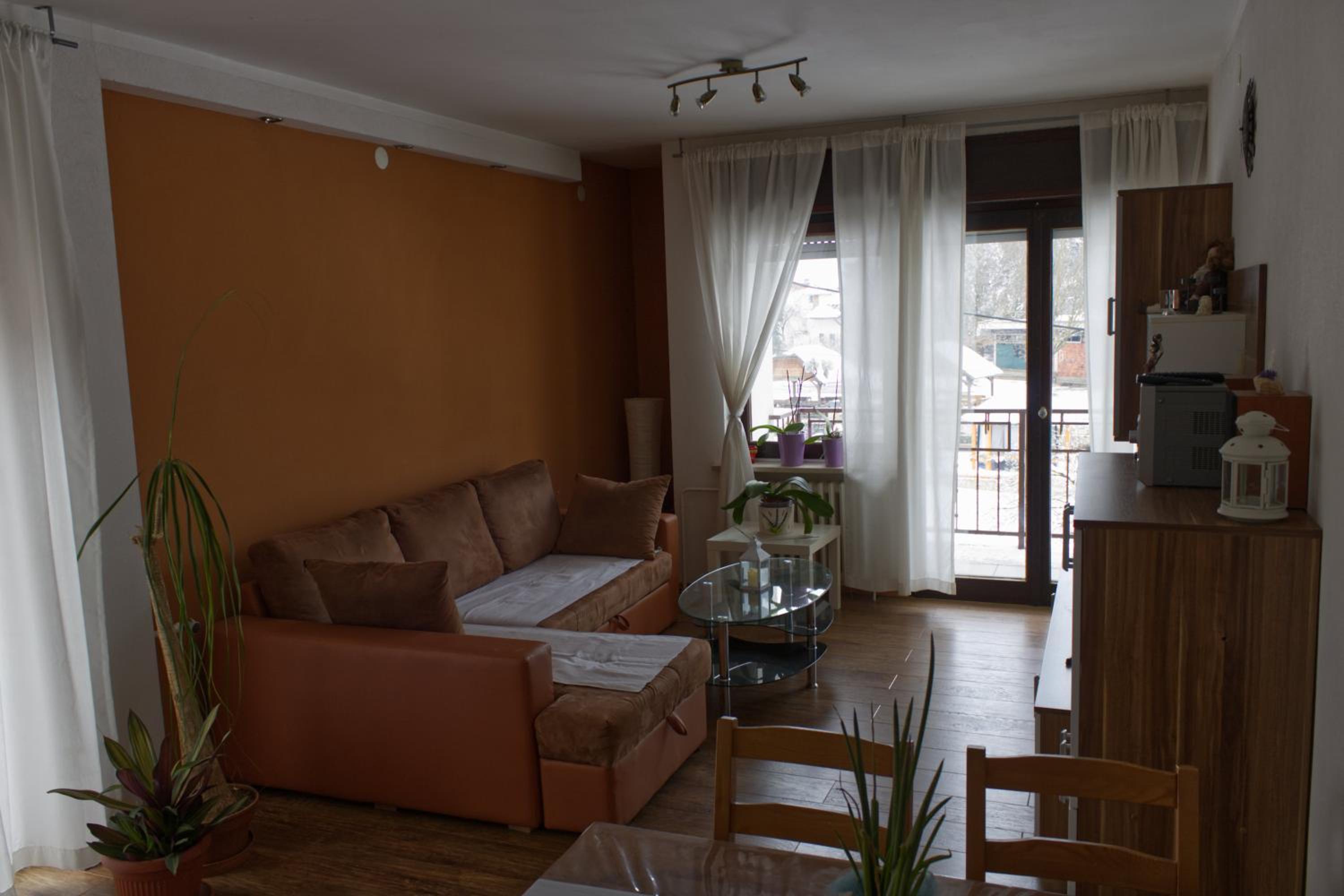 Three-Bedroom Apartment - Photo 20