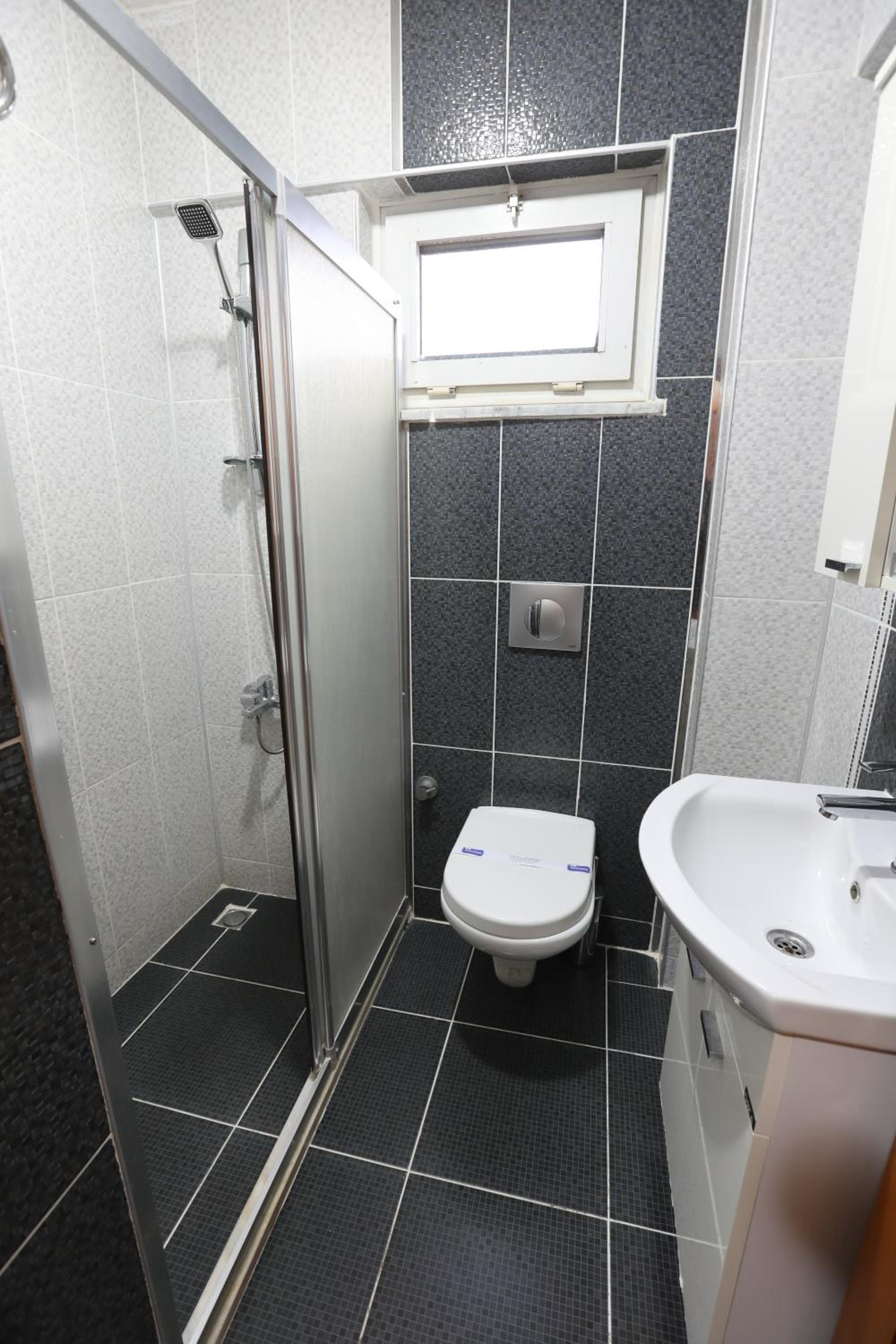 Standard Double Room - Photo 5