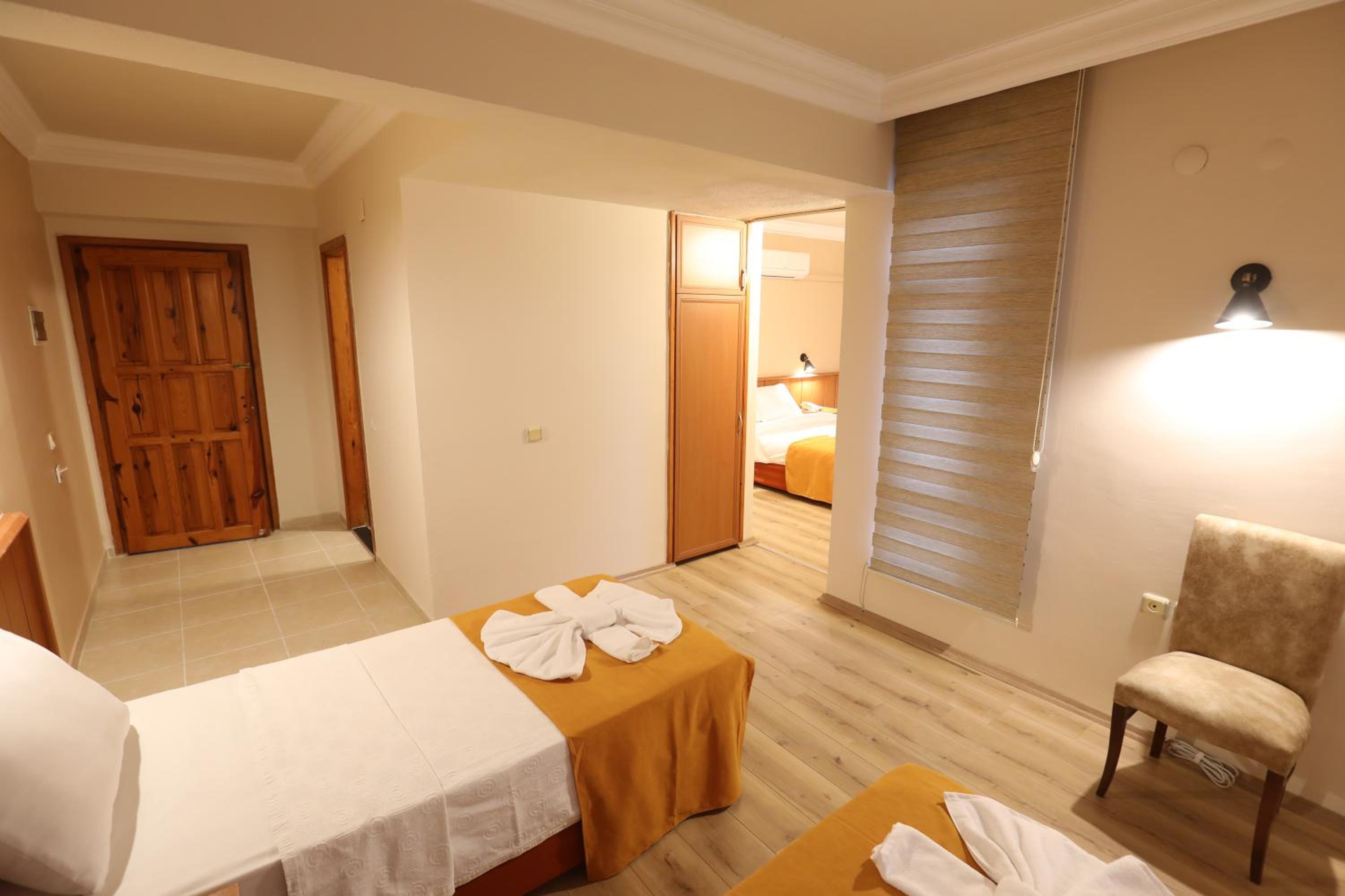 Family Suite - Photo 5