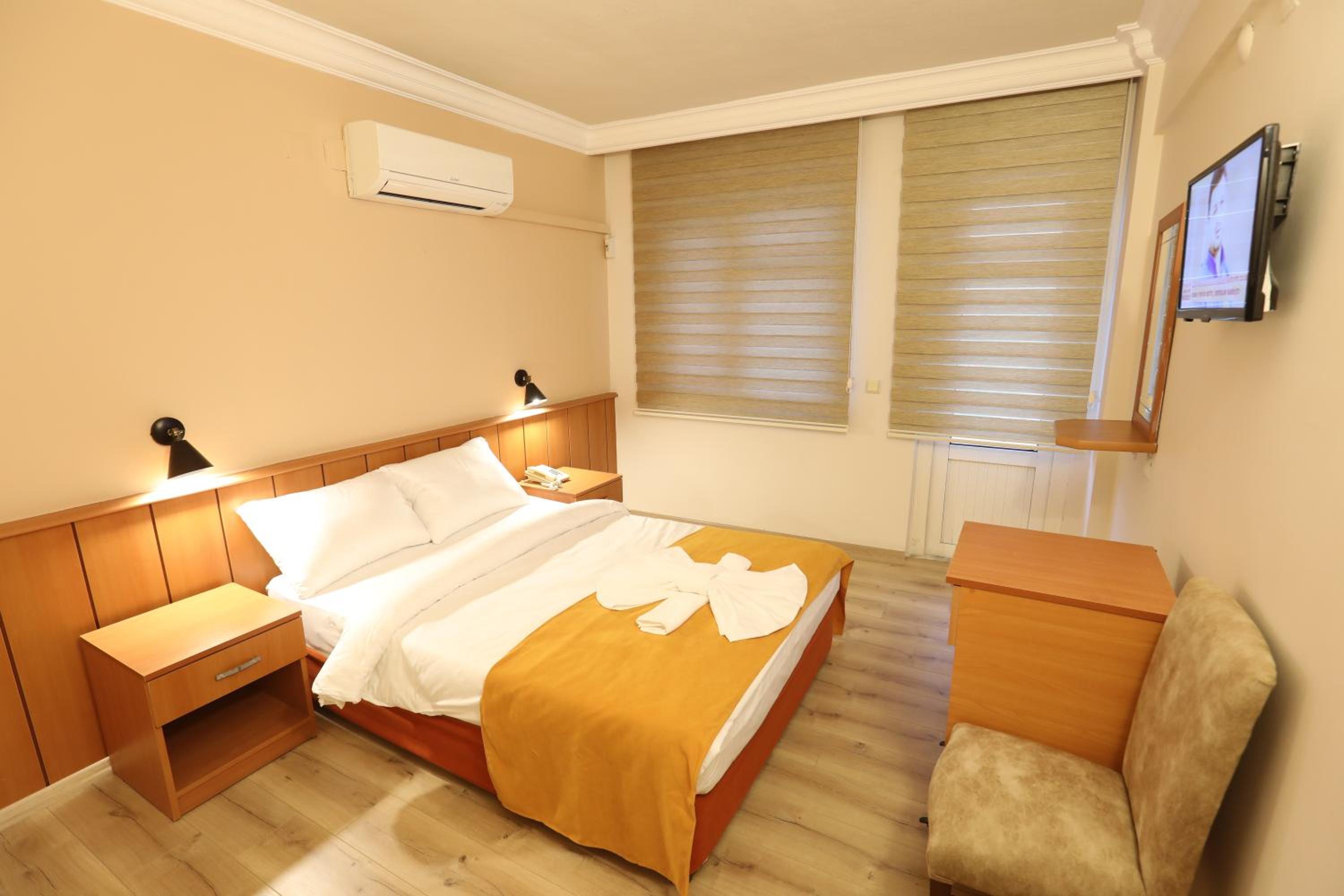 Standard Double Room - Photo 4