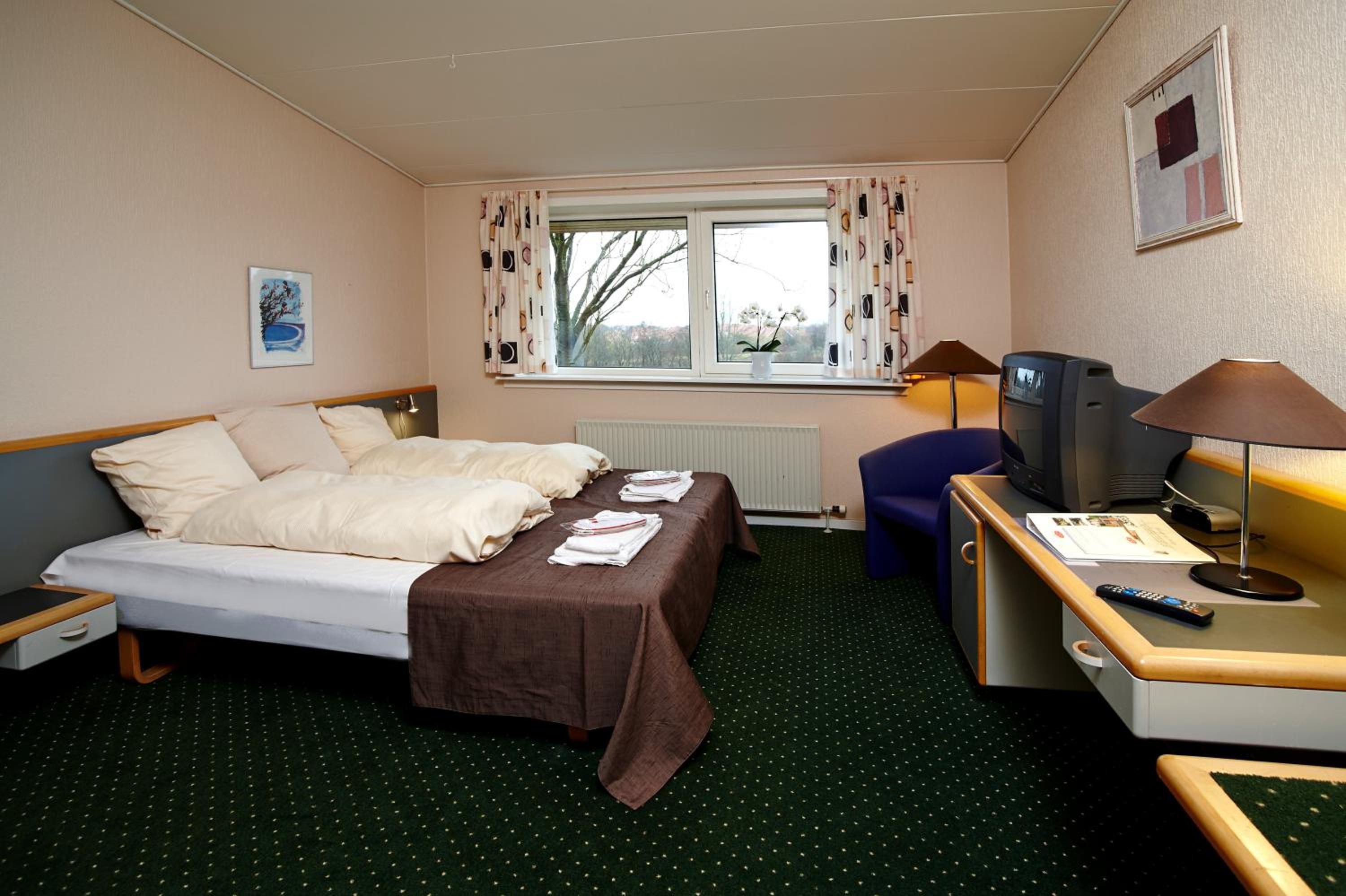 Double or Twin Room - Photo 1