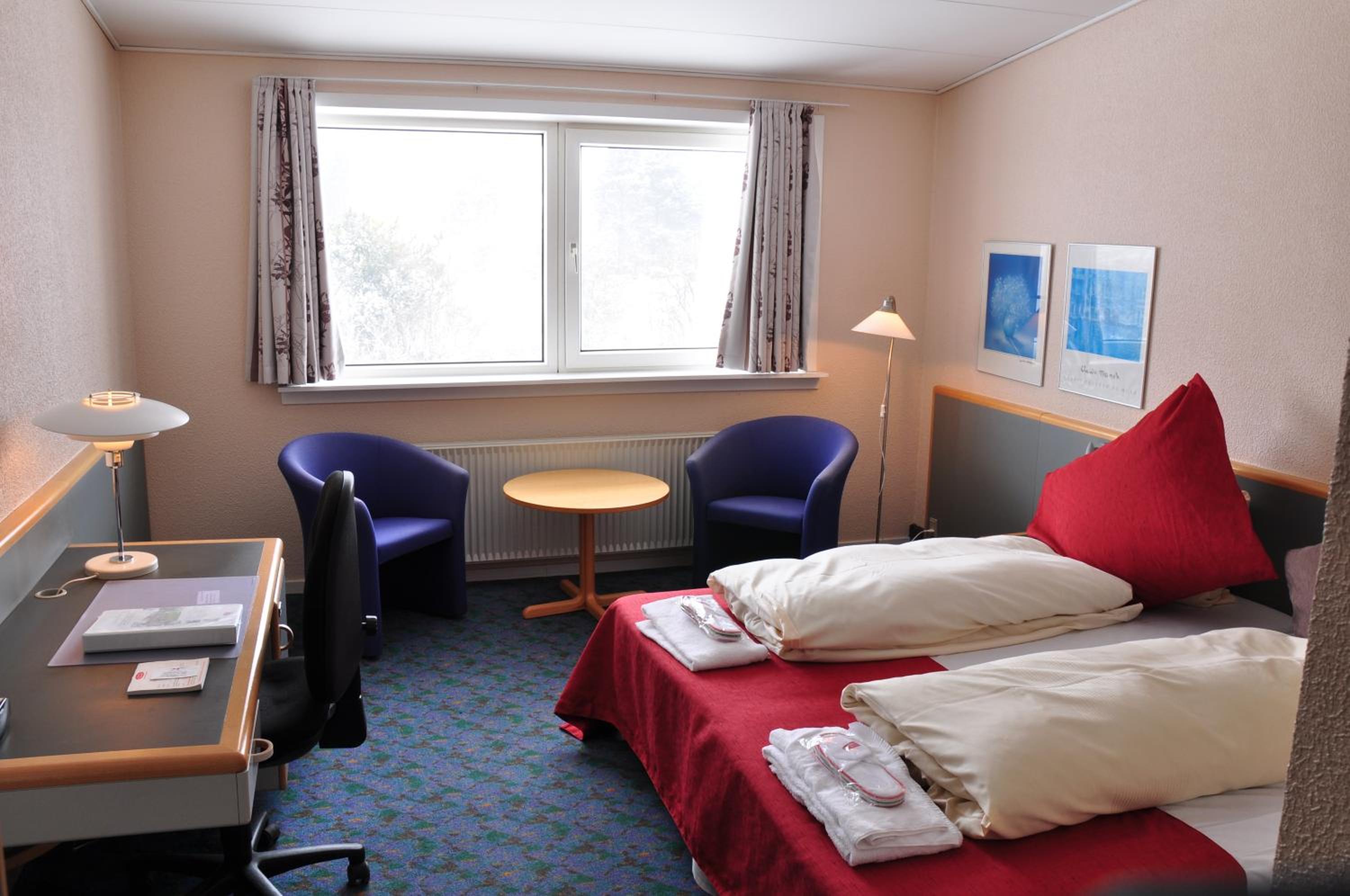 Double or Twin Room - Photo 6