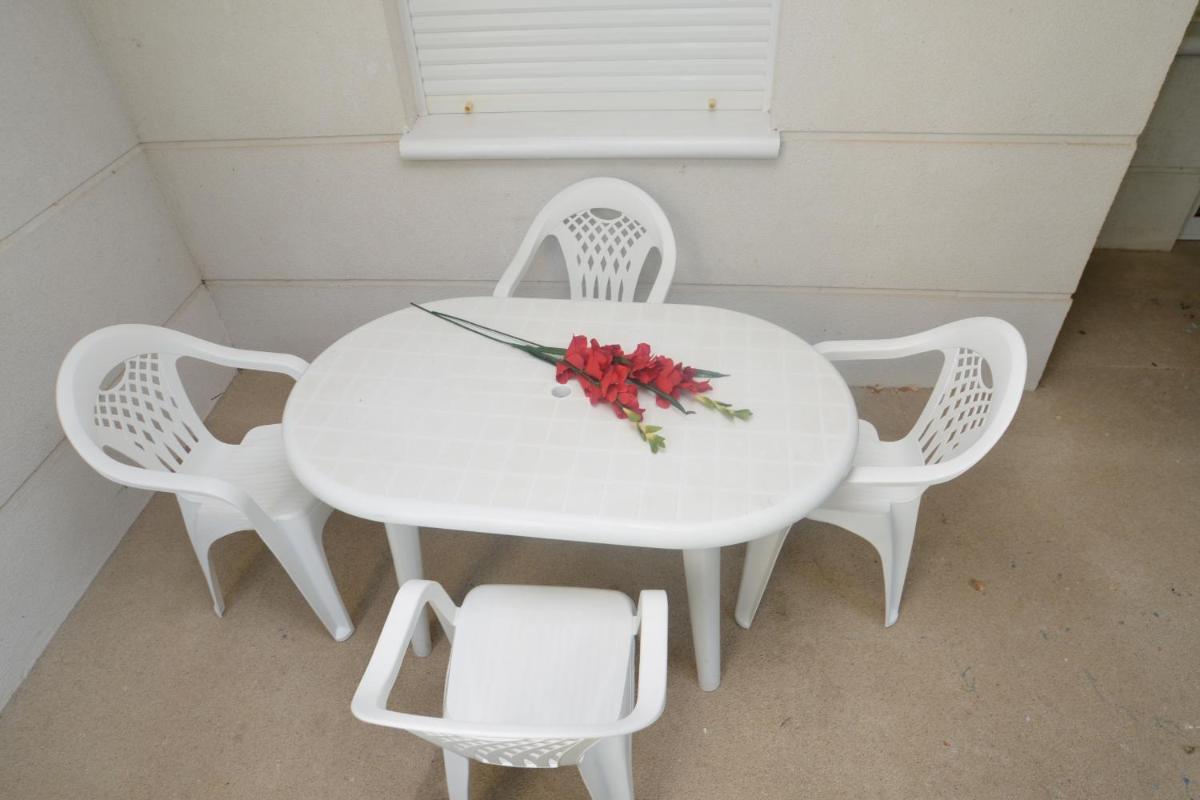 Apartment with Terrace photo 2