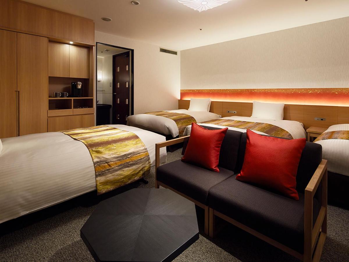 Triple Room - Non-Smoking photo 1