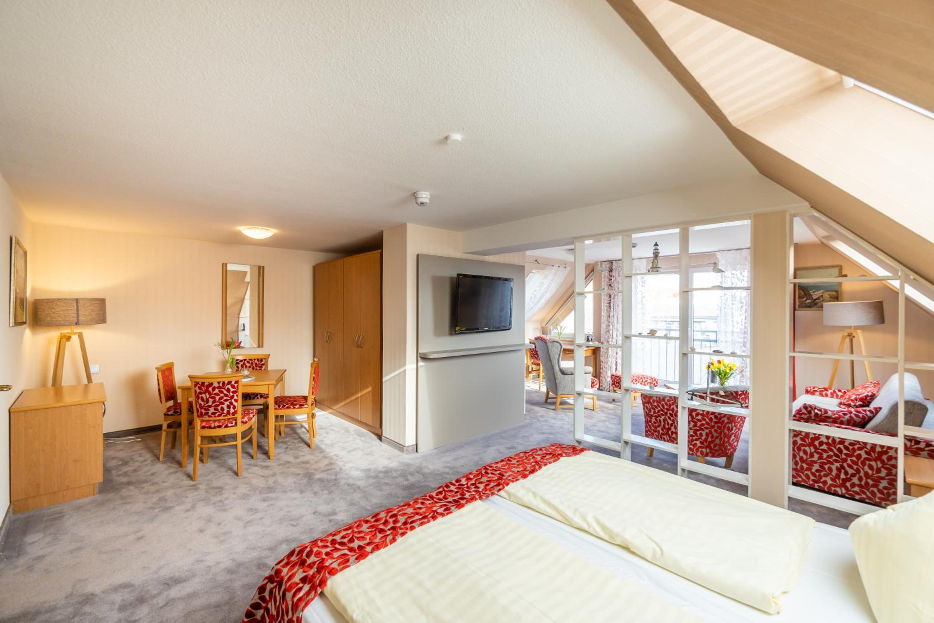 Junior Suite with Sea View photo 1