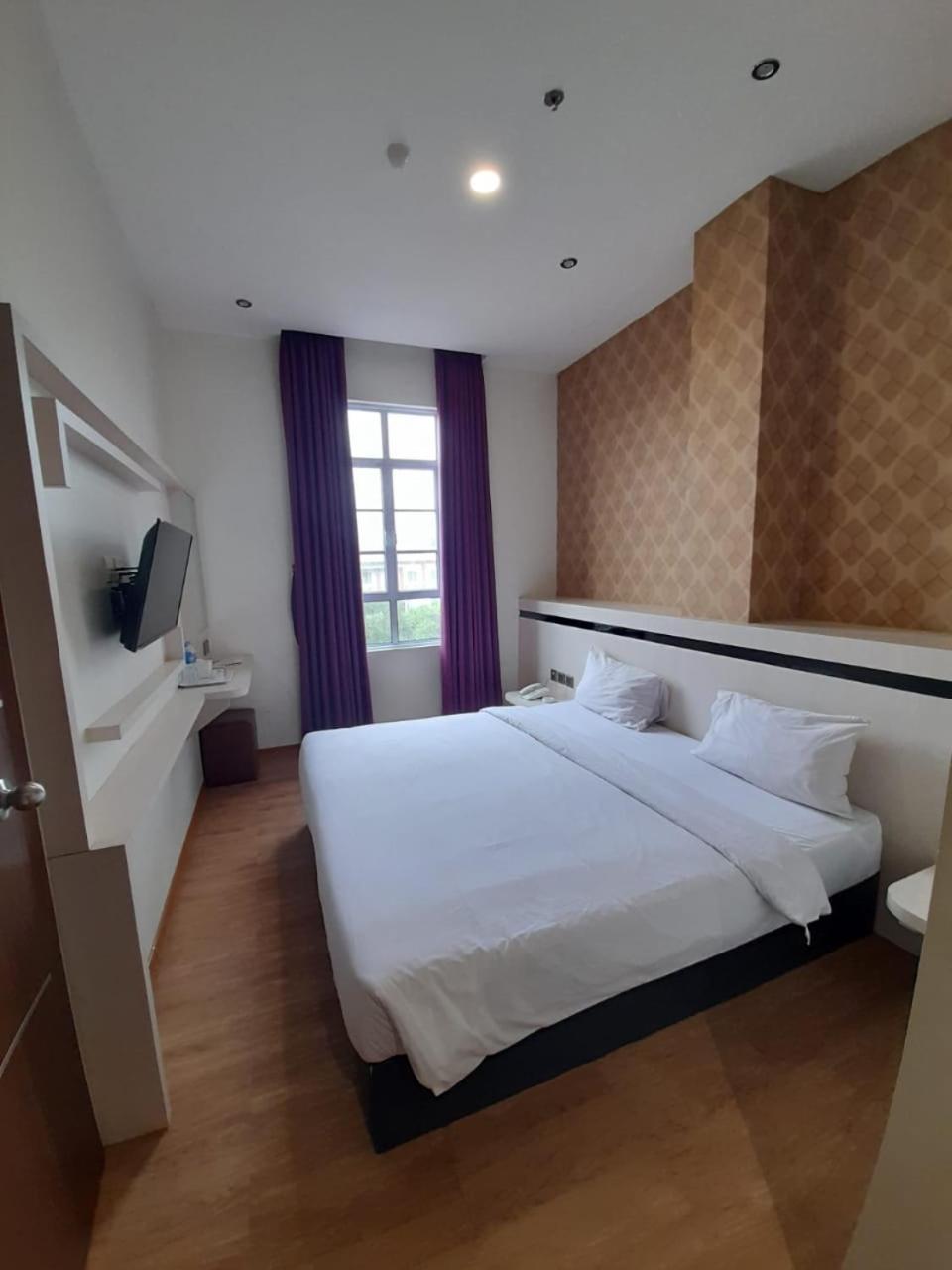 Standard Double Room - Photo 7