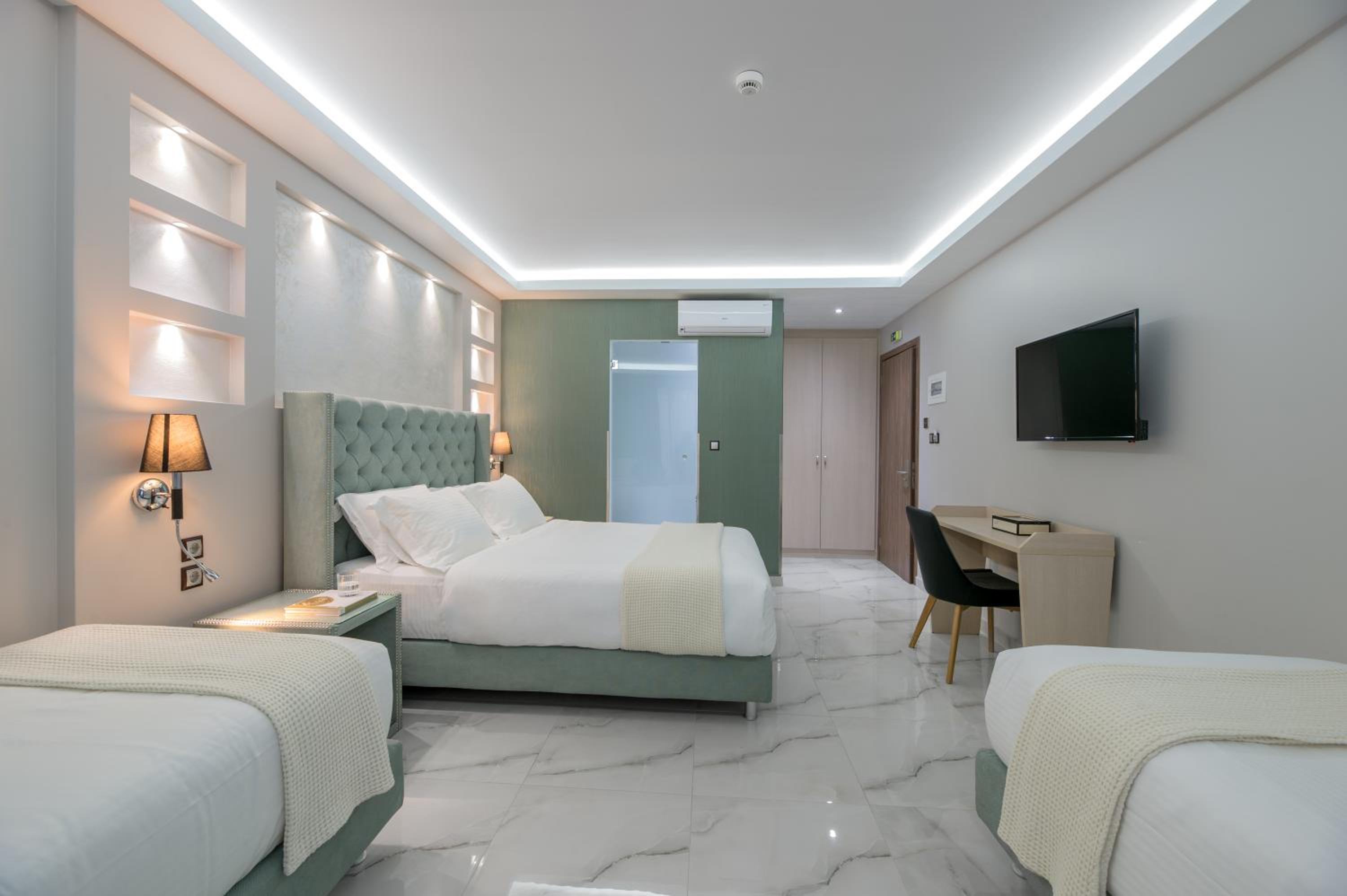 Deluxe Quadruple Room photo 3