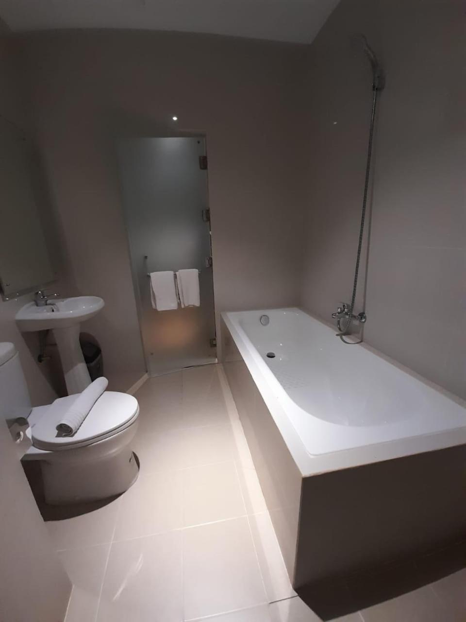 Family Suite - Photo 8