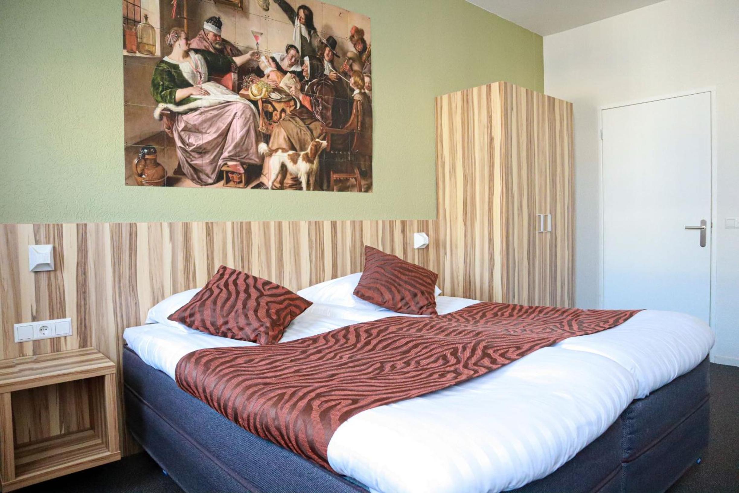 Comfort Twin Room thumbnail 6