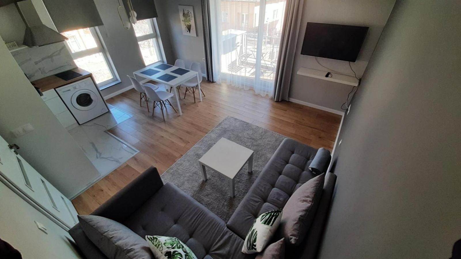 One-Bedroom Apartment - Photo 1