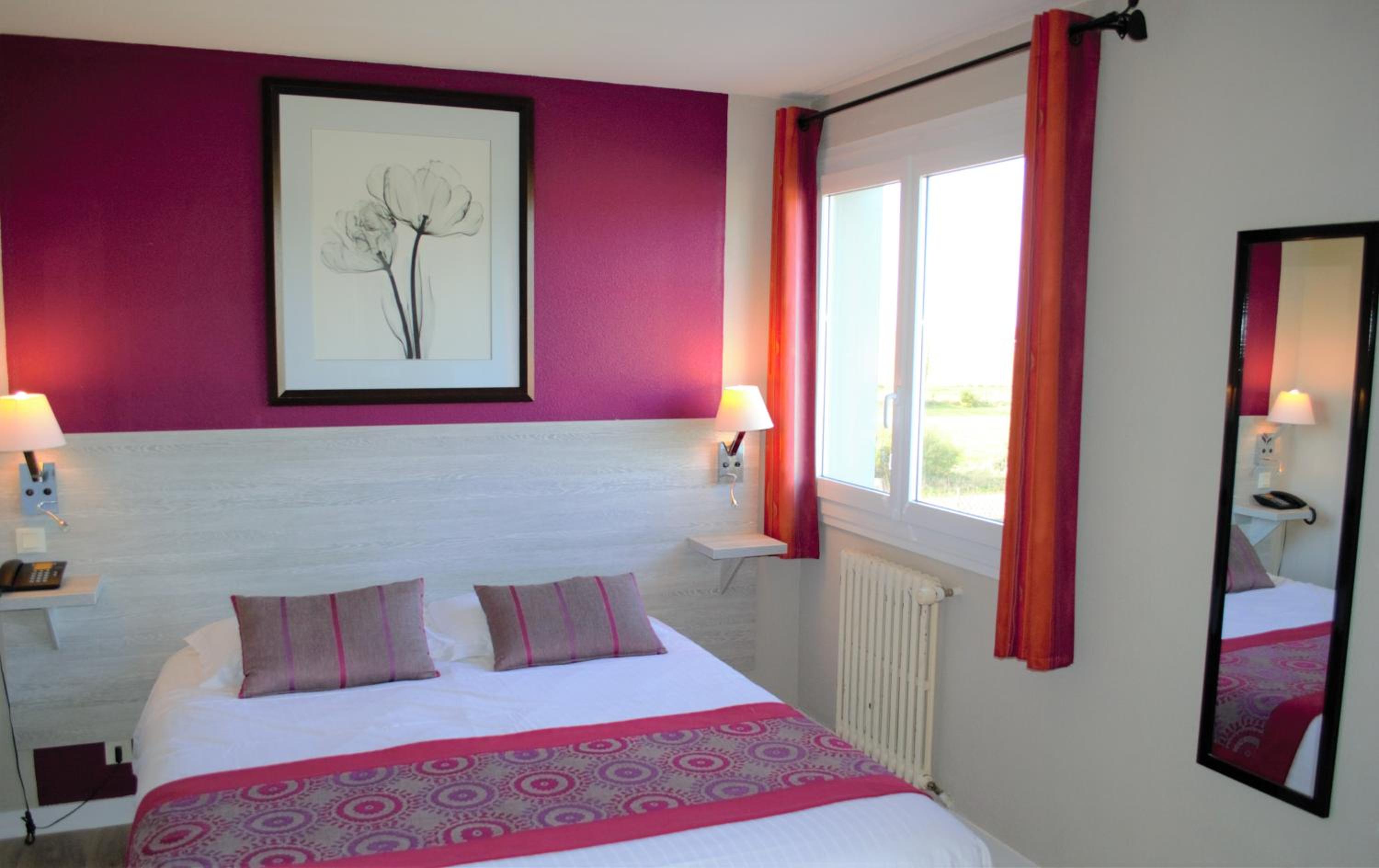 Standard Double Room - Photo 2