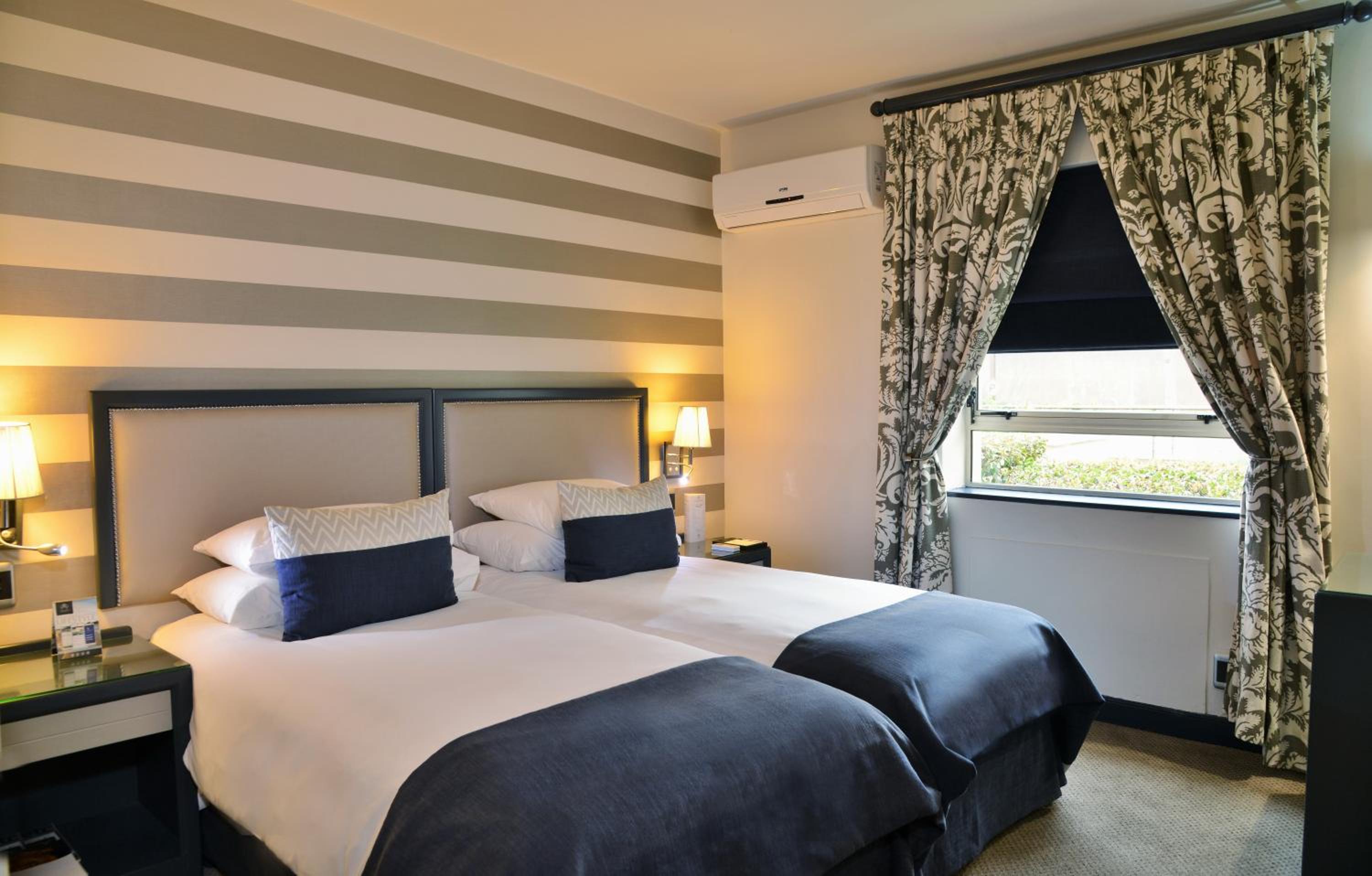Standard Double Room - Disability Access thumbnail 5