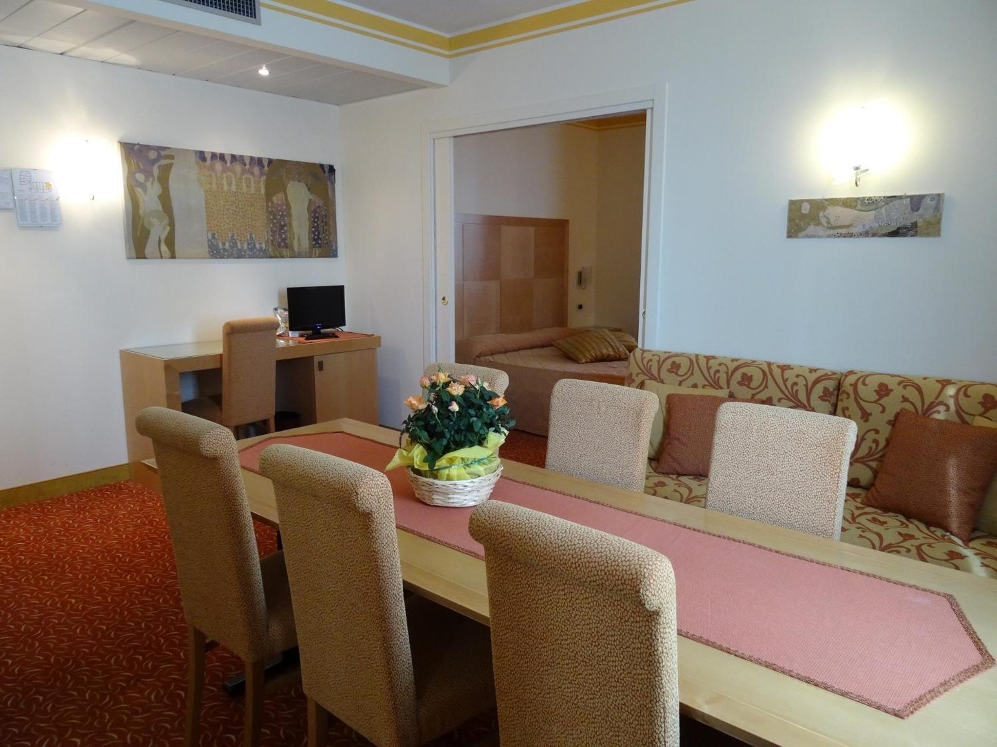Junior Suite - Photo 1