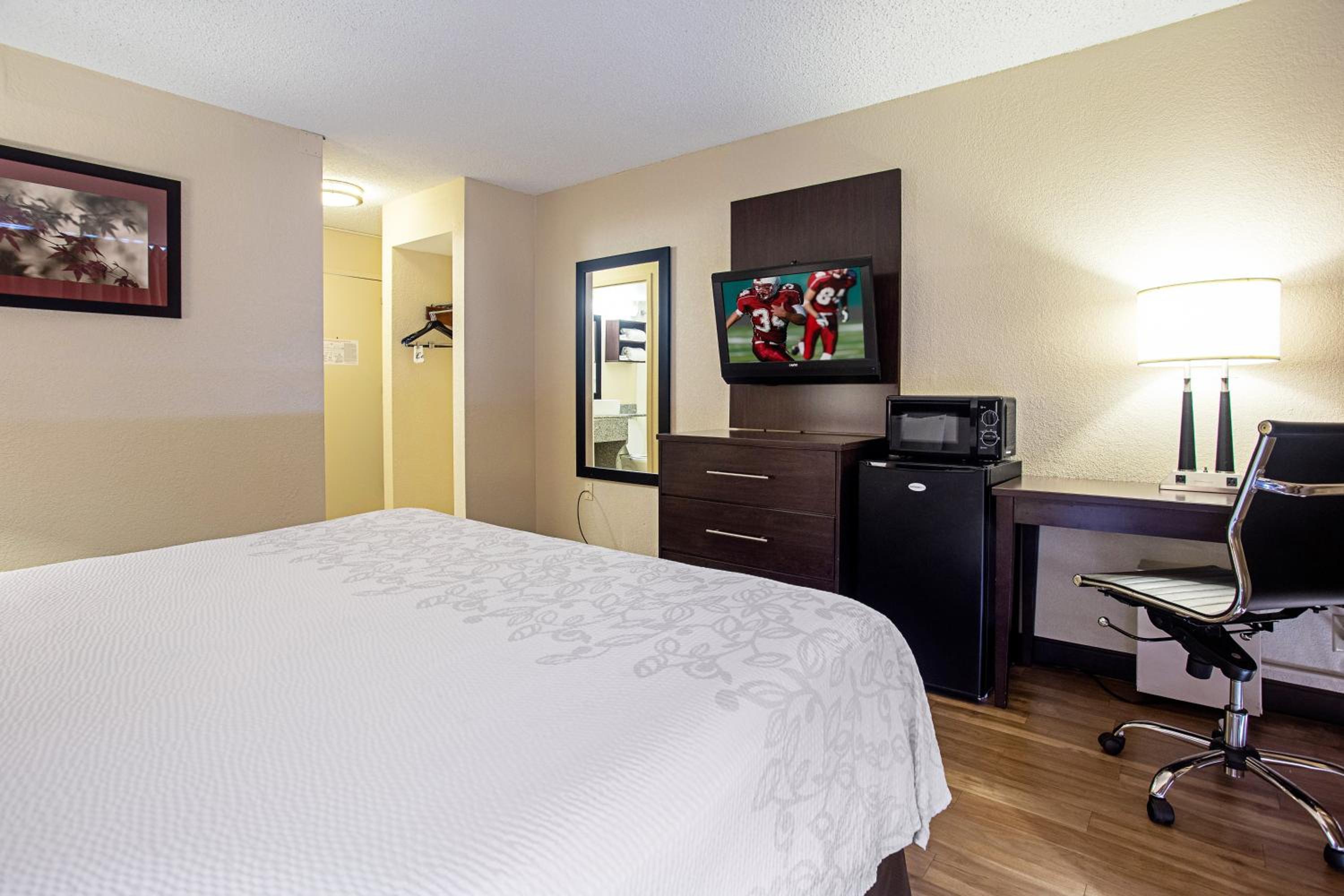 Deluxe King Room Smoke Free