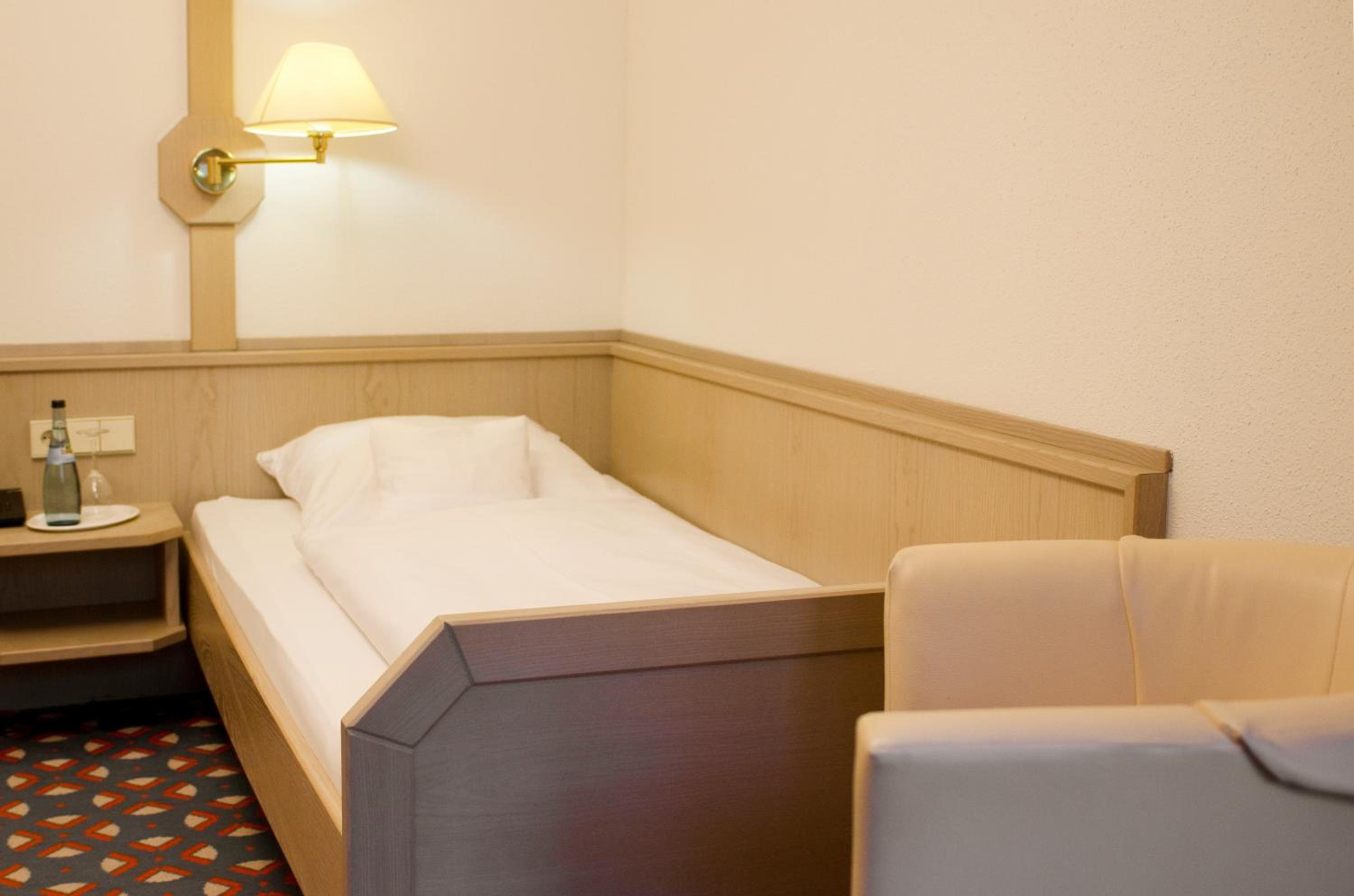 Classic Single Room