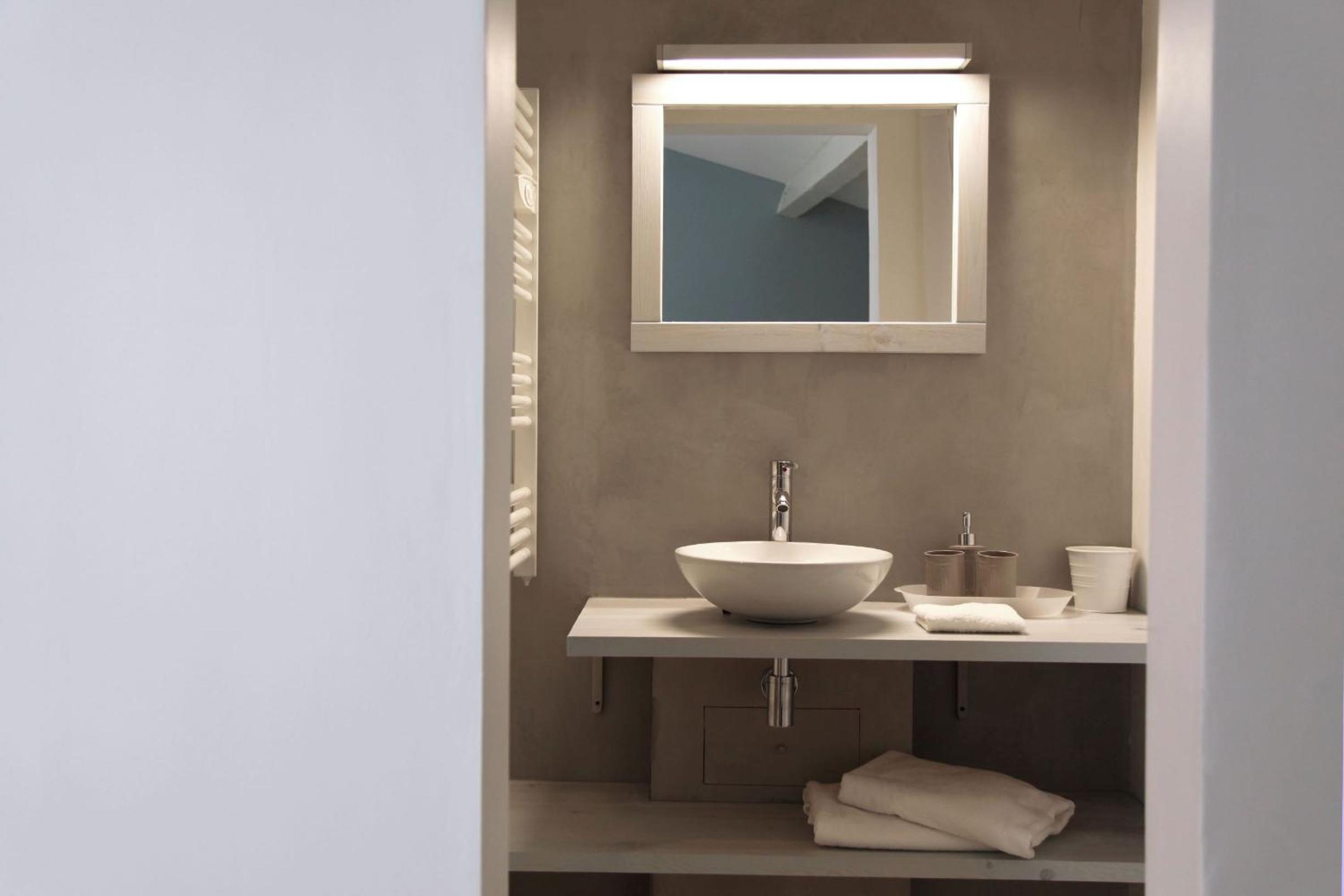 Double Room with Private Bathroom photo 2