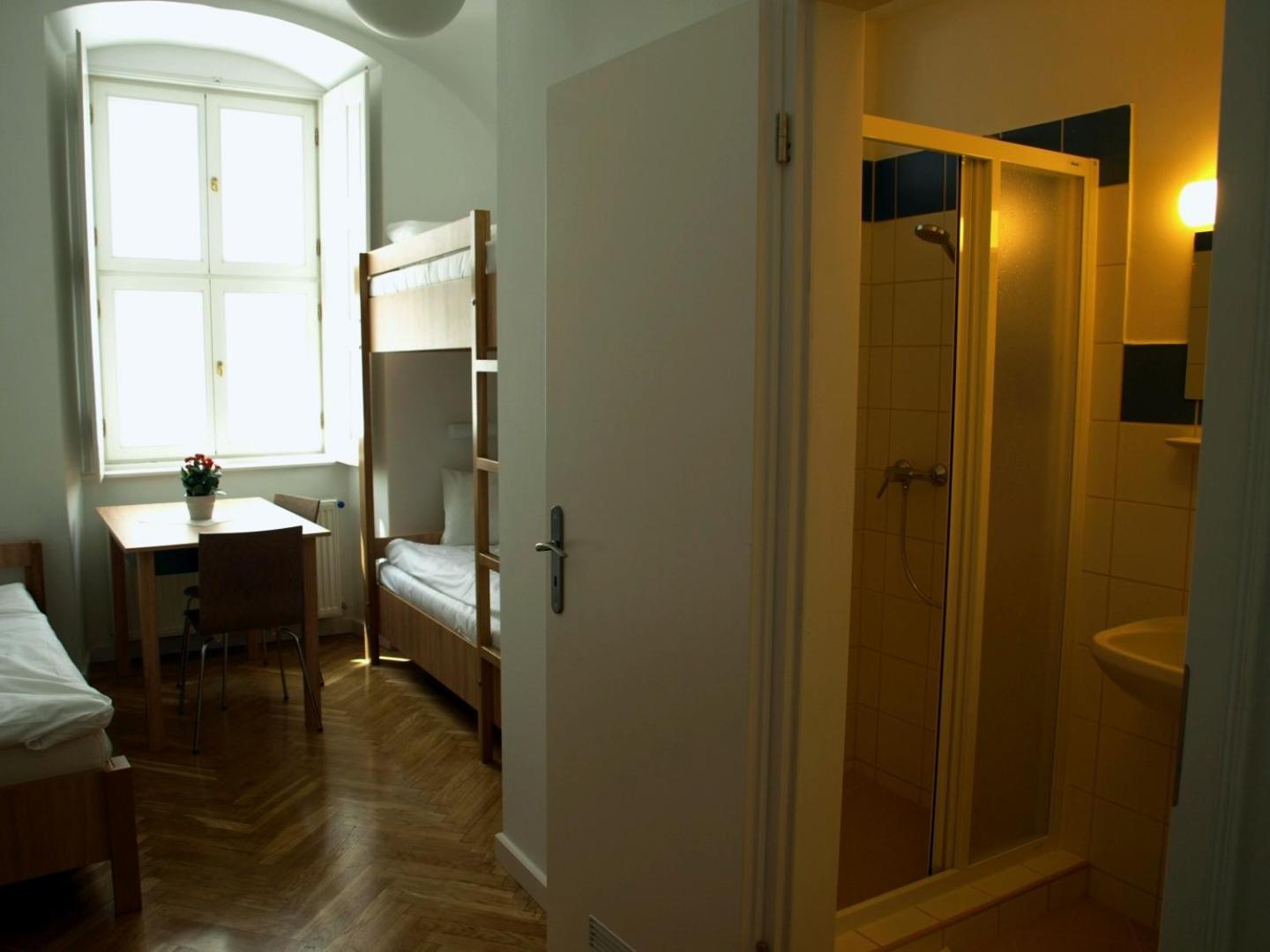 Triple Room with Bathroom photo 3