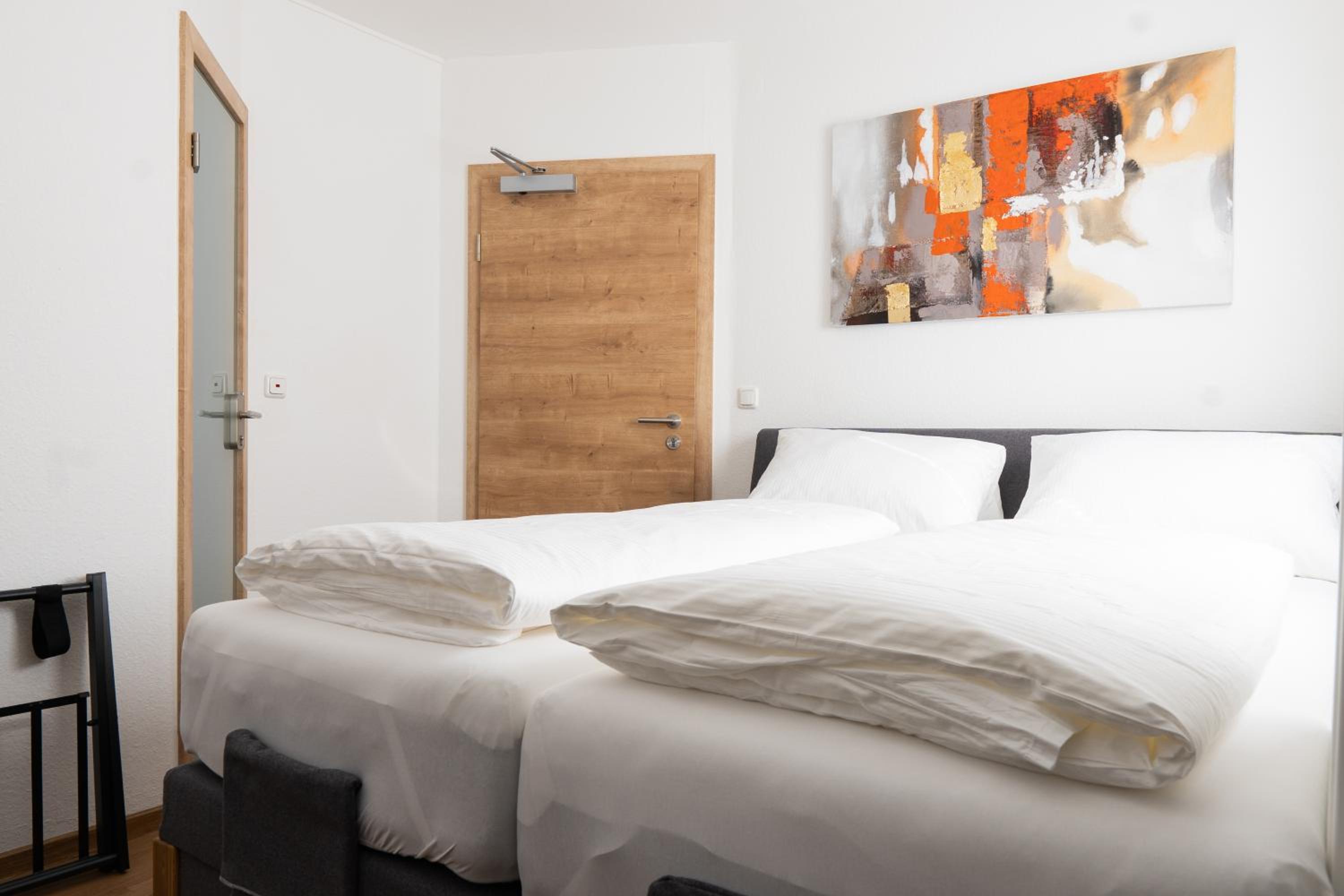 Small Double Room - Photo 4