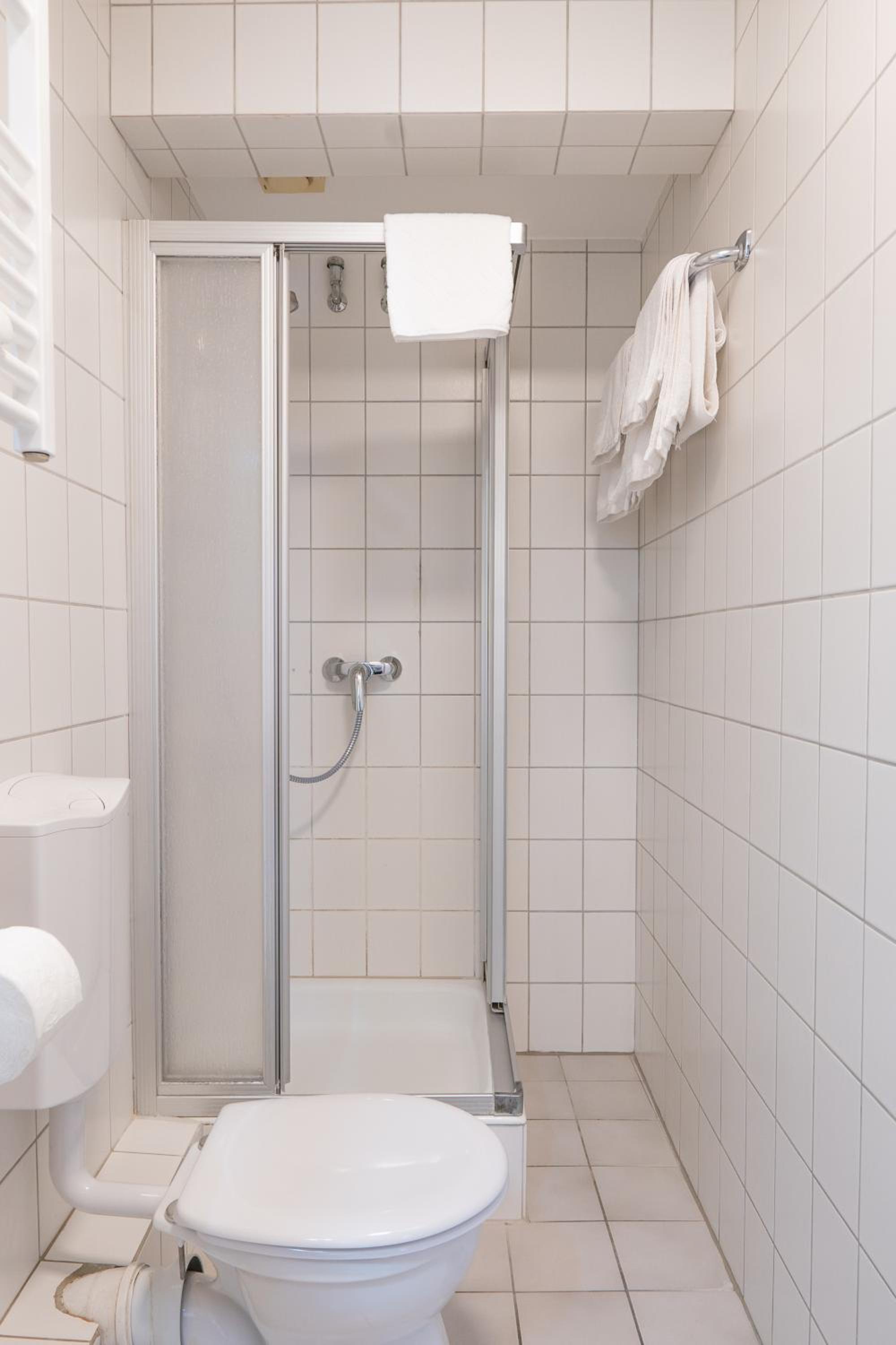 Standard Triple Room - Photo 6