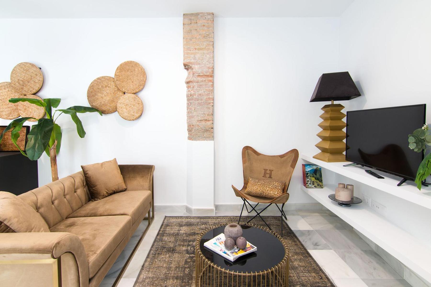 Two-Bedroom Apartment - Photo 19